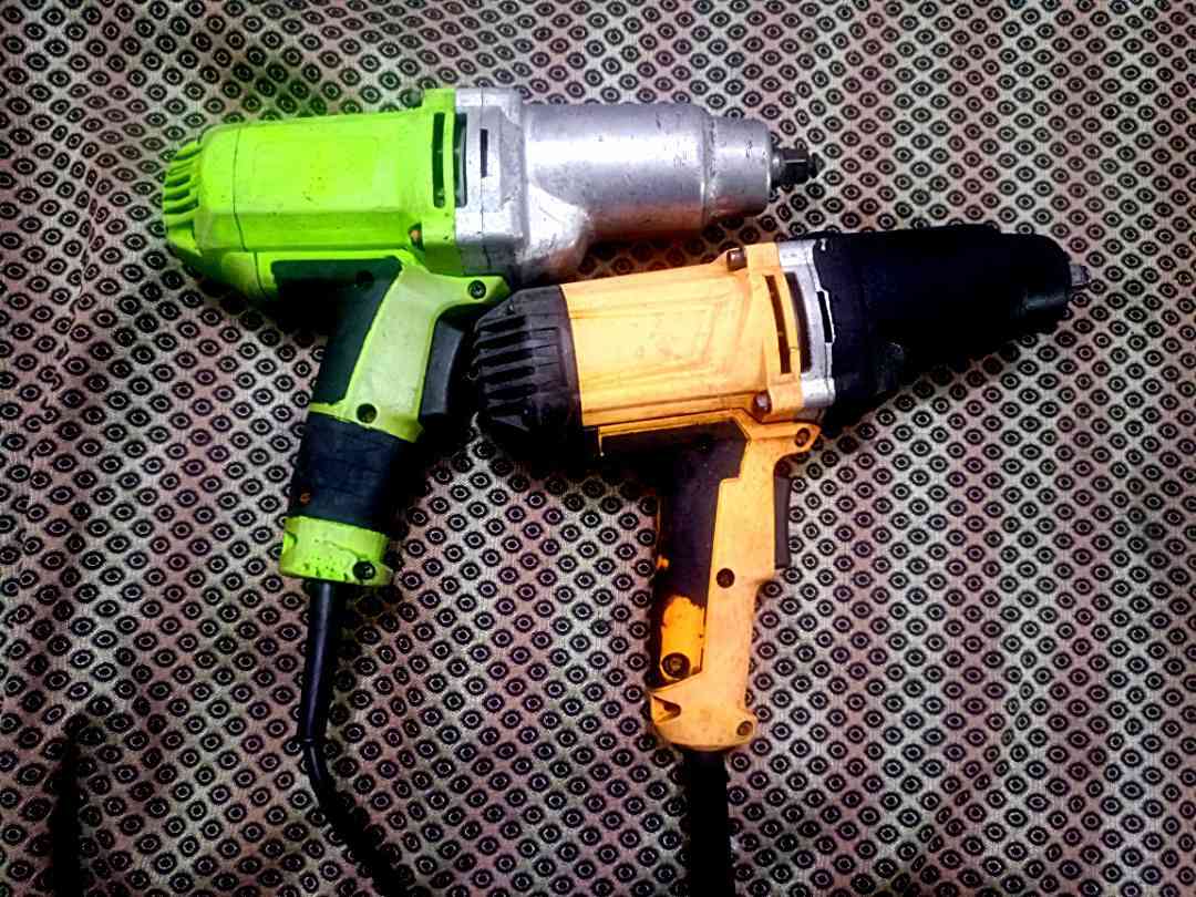 سلام عليكم 

دريل ماركة تام همر تكشير ابل كلج
نضيف سعر 50

دريلات لقمة ماركة انجيكو وماركة ايدون 
نضيفات سعر  القطعة الوحدة 40

مكان بغداد البلديات يوجد توصيل 
رقم واتساب ***********
