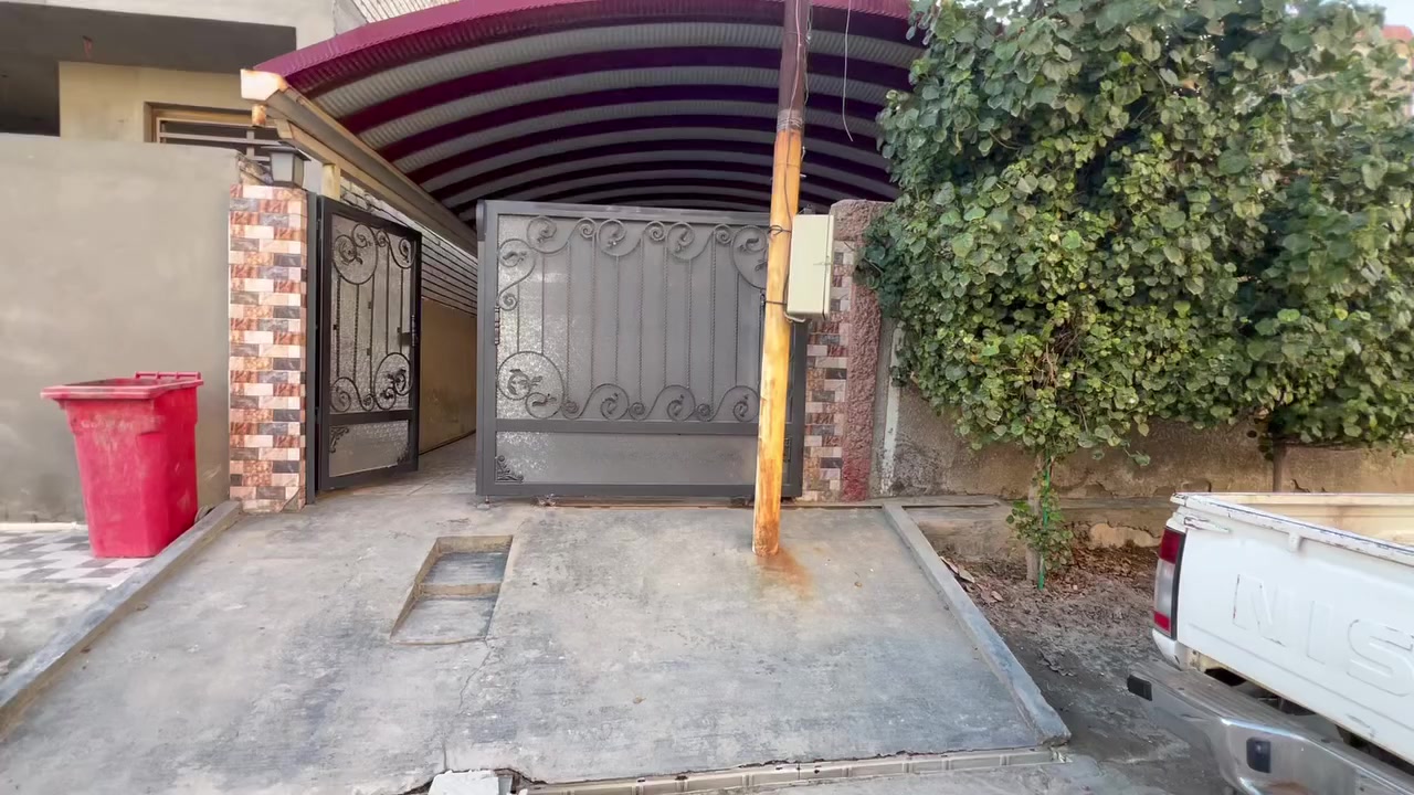 اللهم صل على محمد وال محمد
عقار للبيع.  ٣٧٠ متر 

٢٠٠ متر. طابو. صرف.   ١٧٠ طابو زراعي سند. ٢٥ 

 بناء حديثً. وحديقه كبيره 

مكانه بكرلي خلف ملعب 

     سعره. خاص 

استفسار اكثر. مراجعه. مكتب عقار مكتب عقار الذهب الابيض في البكرلي بأداره ابو ليث  

ما مبري الذمه كل من تعامل مكتبنه او يشاهد الدار عن طريق مكتبنه ويعبرنه ما مبري الذمه. احنه على باب الله. والتوفيق للجميع يارب }

*********** هيثم
