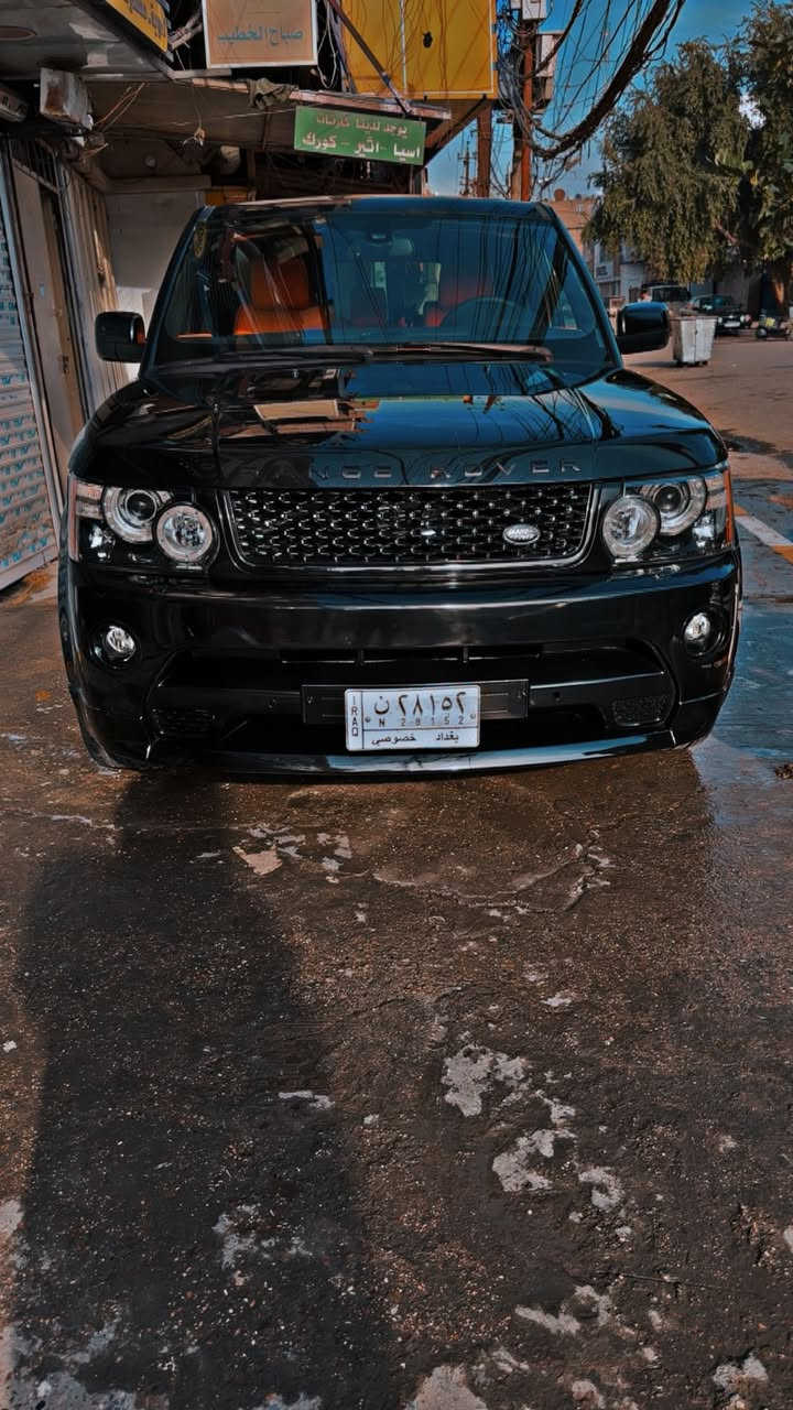 سلام عليكم رانج روفر سبورت عادي بدون سوبر وارد موديل 13 
كير محرك صدر تبريد السيارة فول سيارة مصروف عليه داخل برتقالي شغل بلاد السعر 160  العنوان بغداد ***********
