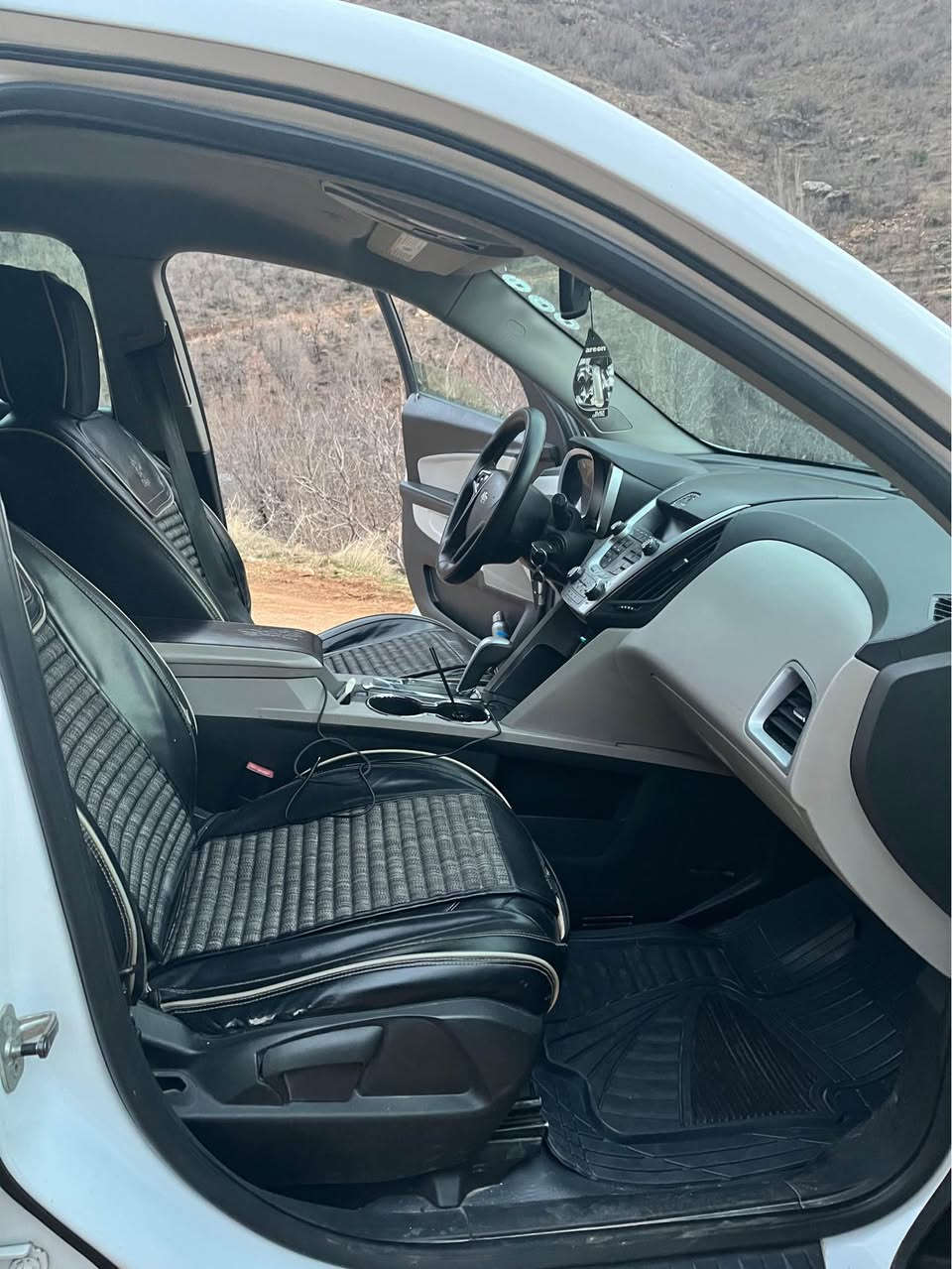 شوفرليت اكينوس موديل 2010 
محرك 2400
4 بستن 
گير مكينه تبريد تحويل ايرباك شرط 
بدون دواخل 
قطعه 1 صبغ جاملخ نفر خلفي 
تحديد سرعه 
سياره اقتصادي 
سنويه 2027 
غرامه 200 الف 
سعر 8500$قفل 
عنوان دهوك 
*********** دهوك, العراق
