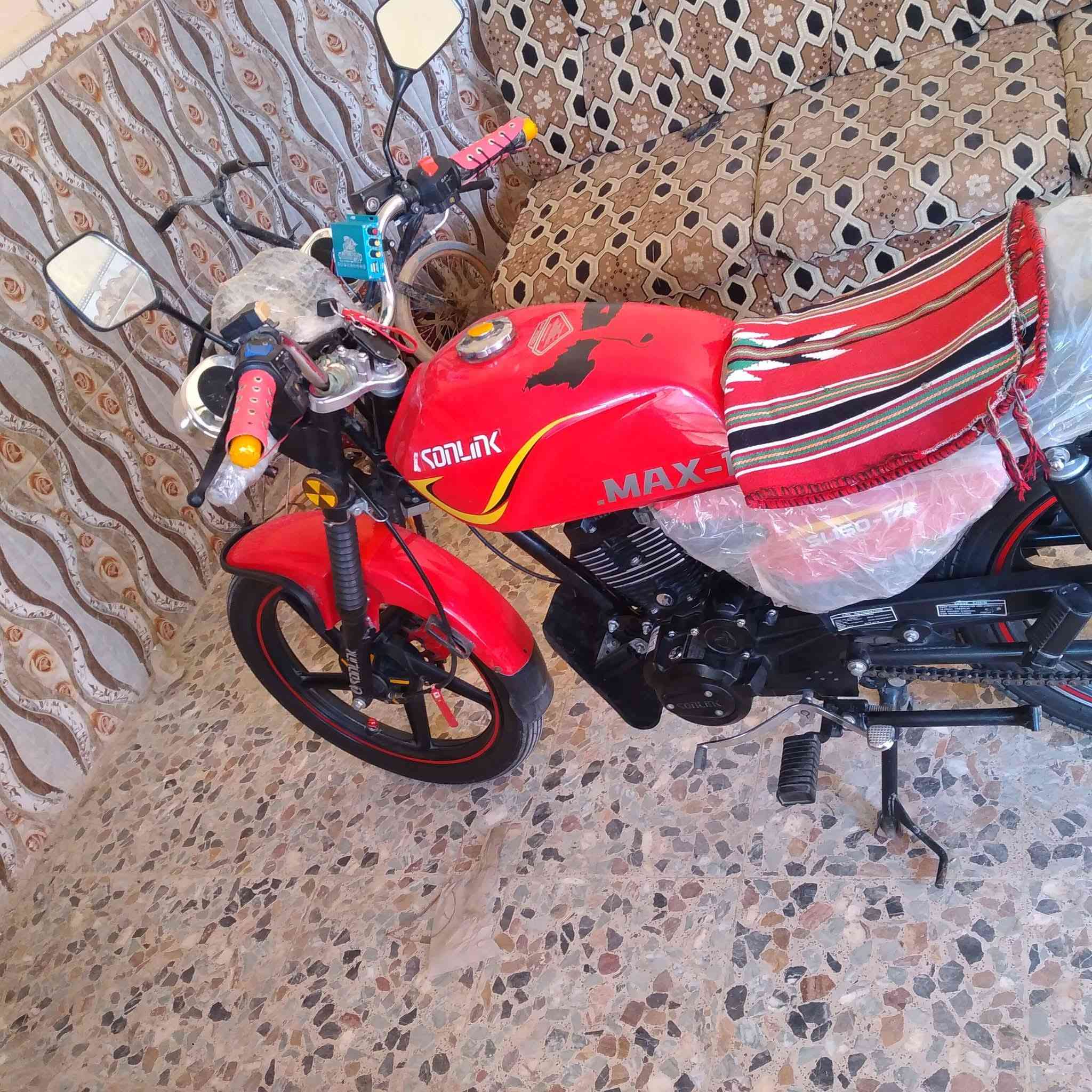 سلام عليكم دراجه شانك للبيع دراجه بعده عله وضع شريكه ٢٤ شراي يتصل'***********
