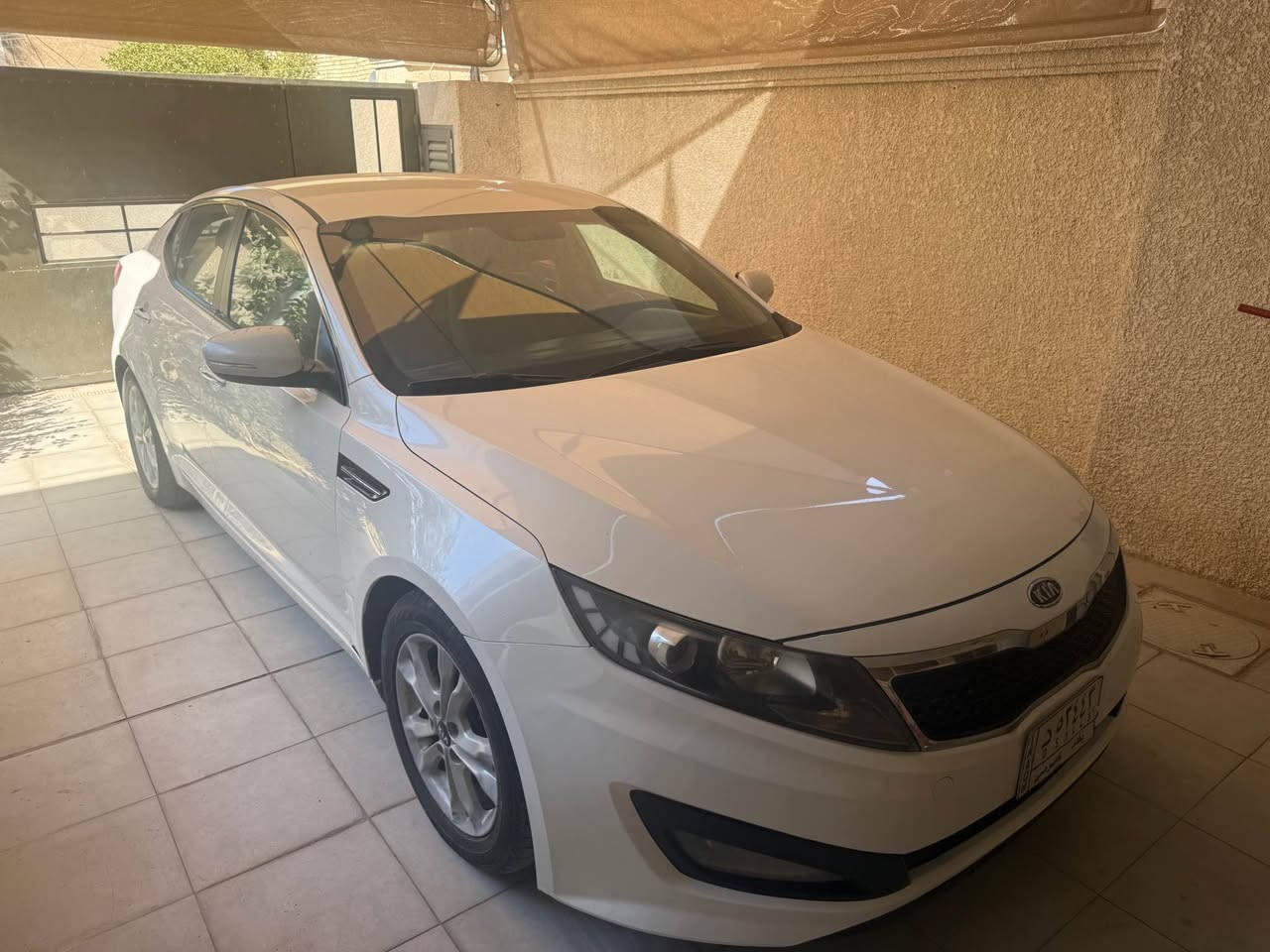 السلام عليكم . كيا اوبتما 2011 وارد خليجي مواصفات الشركة الدولية نظيفة جدا ماشية 71 محرك ابلادي كير ابلادي مابيهة كل نقص محرك 2000 تحكم ستيرن شفتات مري شفط حساس خلفي وباقي المواصفات المعروفة السيارة مكفولة من تبديل وصبغ وبارد فقط هذا الشخط الي موضح بلباب حتى الدعاميات بدون صبغ السعر 127 مكاني بغداد الكرخ حي العامل قرب البانزين خانة *********** بغداد, العراق
