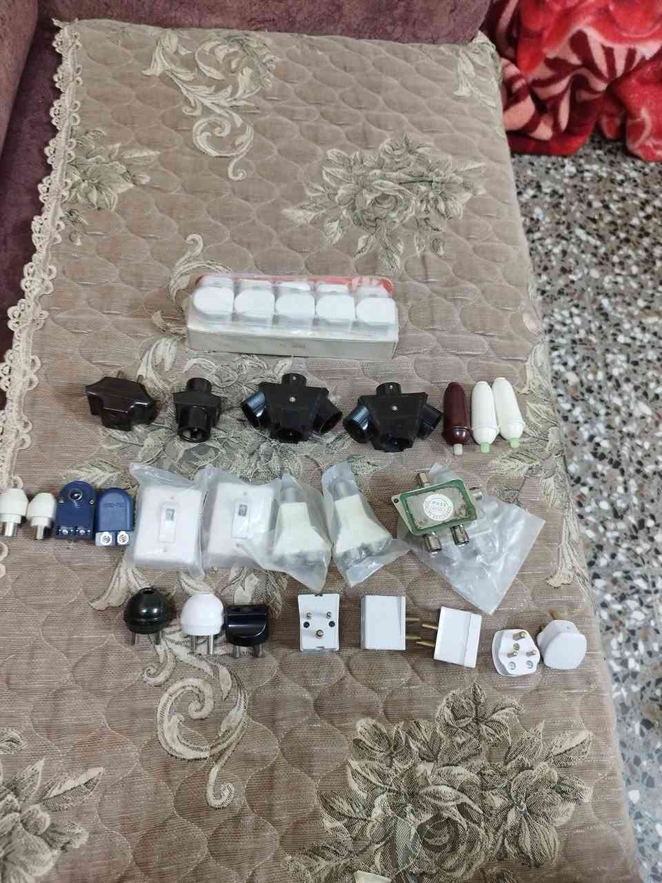 السلام عليكم للبيع 
***********
