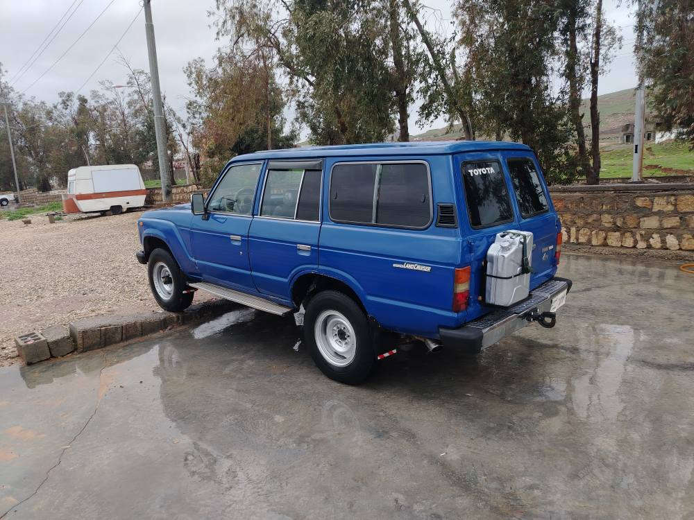 *********** /*********** تويوتا لاندكروز موديل 1986 ئارم سليماني سه وزه كه بو سه يته ره به شه رت مه كينه ٣اف شه ش گير باوه ر جام كاربايه دبل اكسل به شه رت دعم ليدراو ي نيه كاره بأي هموو به شه رت ده ده م گه رمي به شه رت كويسينجاك, أربيل
