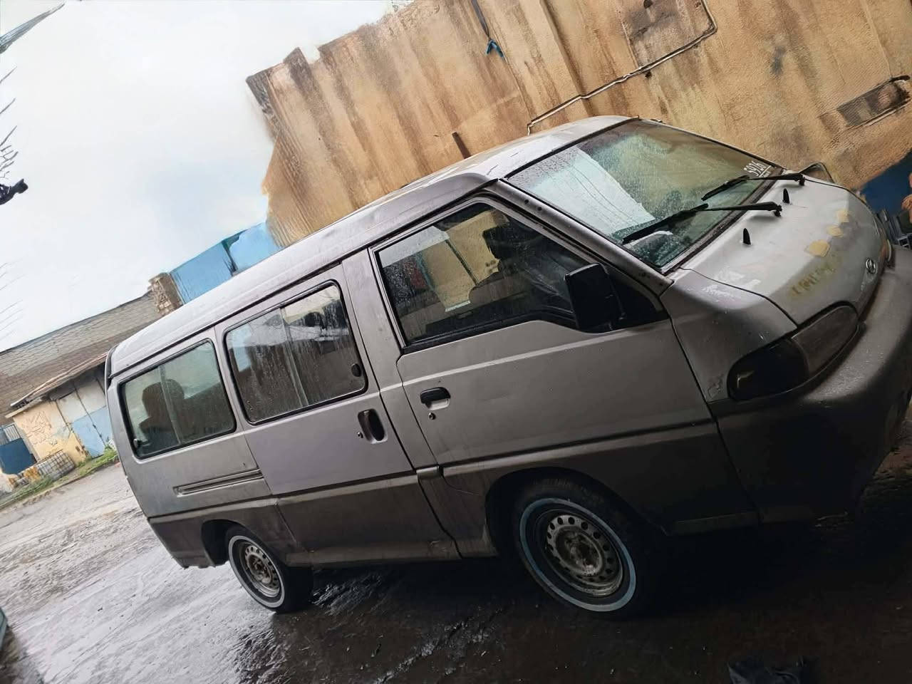 السلام عليكم
كيا هونداي للبيع موديل 96 سنويه 26 تنتهي بل 7 الرقم الشاصي بي اشويه خياس مكينه معمره جديد طخم تايه جديد داخل السيارة نظيف أبو الوكاله بل موصل السعر 30 التواصل على الرقم ***********
