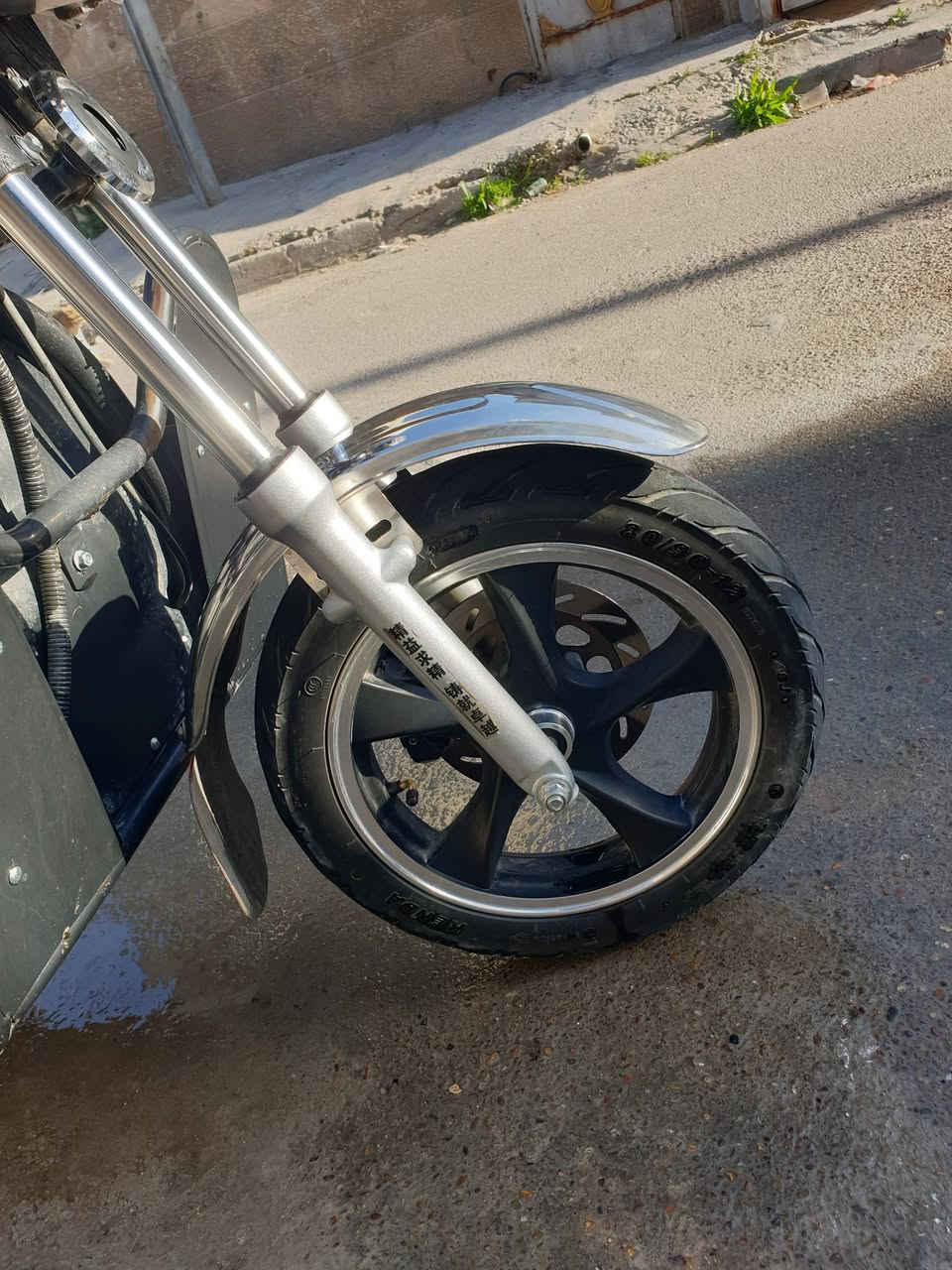 دراجة شحن هارلي للبيع
بطاريات جدد تاير خلفي جديد دراجة جاهزة
السعر 700 ألف وبيهة مجال للشراي 
مكاني الحرية *********** واتساب
