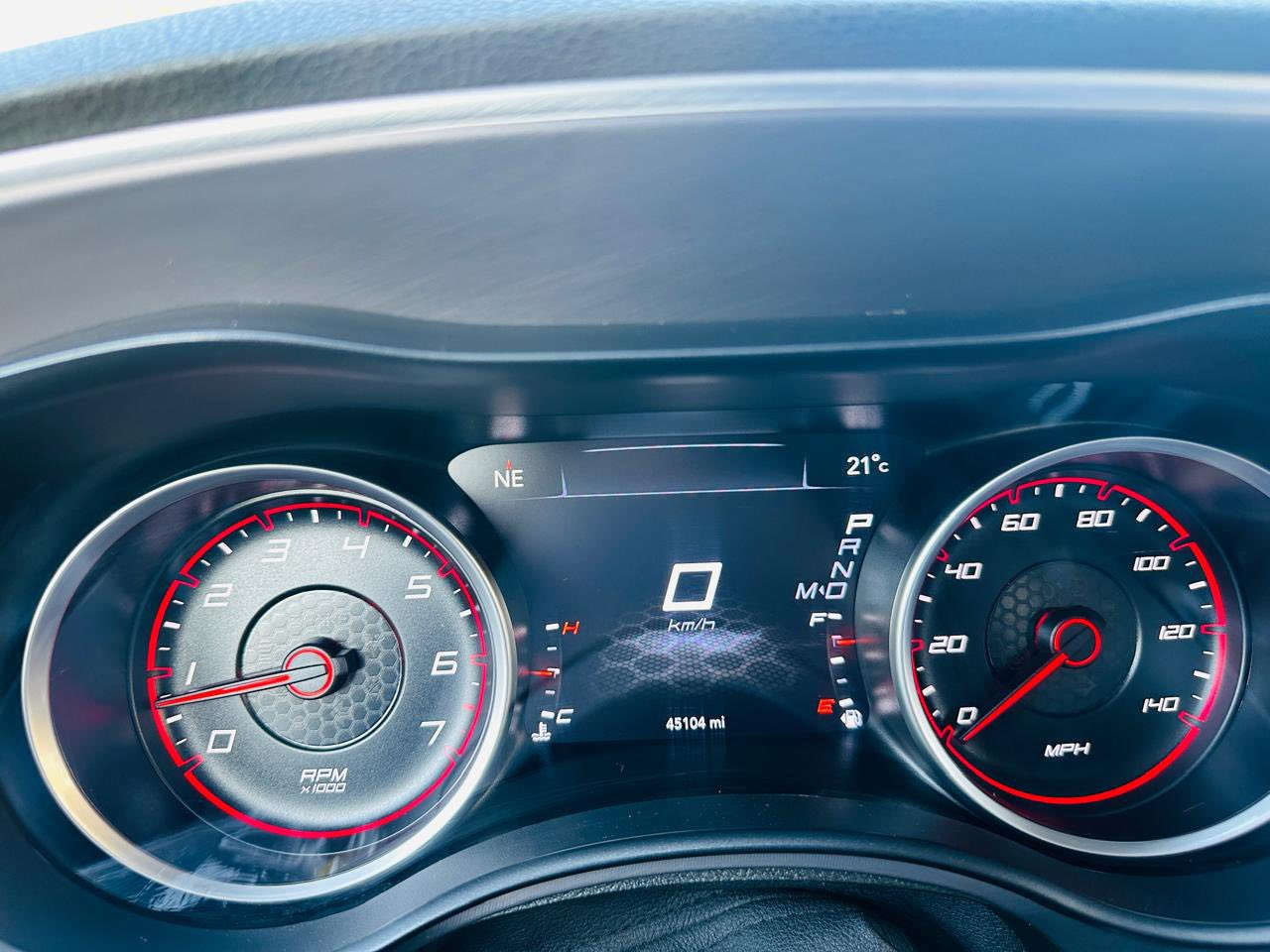 دوج جارجر موديل 2022 ماشية 45 ألف قطعة وحدة مبدل اصلي الخلف السايق 
‏ ***********
***********
‏سيارة متواجدة في معرض الروضة لتجارة السيارات ￼
