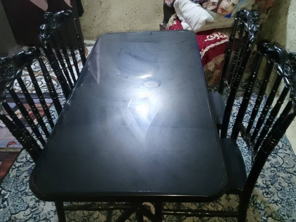 السلام. عليكم. من. رخصت. مدير. الكروب. المحترم.. شاشه. ٥٥.سمارت.مع.ميز.٤.كراسي..للبيع.بغداد. ه. ***********..
