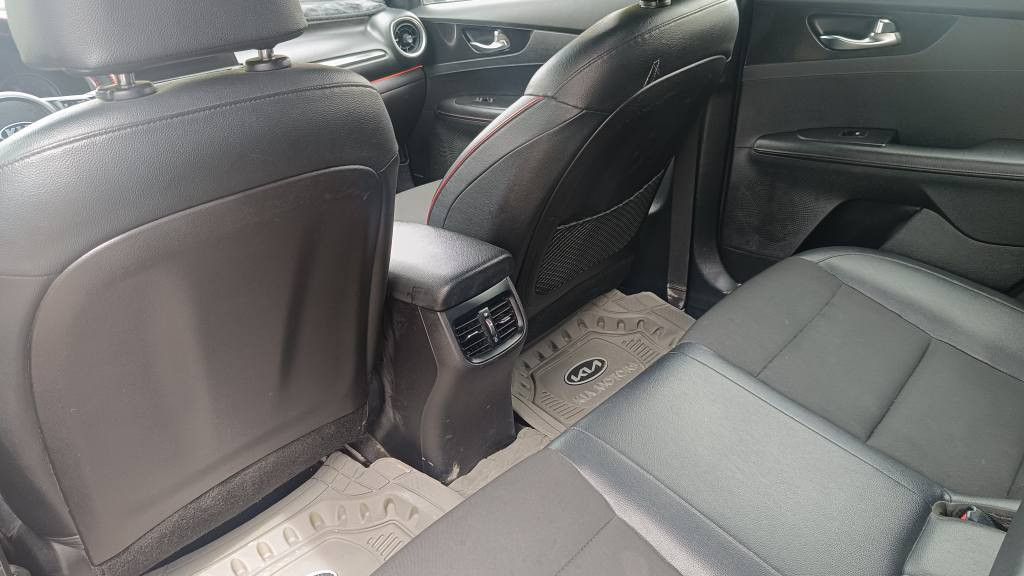 فورتي مديل 2021 رقم بغداد معوقين وكاله شوكت مايعجبك سنويه لغايه 28 سياره ماشيه 55
فول مواصفات 1/1 ،،فتحه سلايت شغاله ،تبريد
 قطعتين ثلج،سياره مواصفات جي تي لاين معروفه
مصبوغه احزام بيه طخات بسيطه ،،سياره جاهزه
مكينه كير تبريد حداديه كلهن على شرط 
السعر 115 ورقه بيع أو مراوس حسب القناعه رقمي استفسار أكثر *********** النجف, العراق
