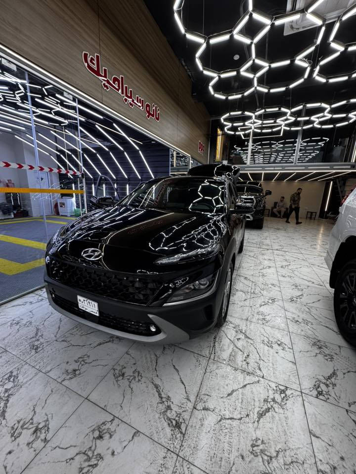 السلام عليكم 
هونداي كونا 2023 فول الشكل الجديد 
ماشية 4000
المواصفات :
 محرك 2000 دوش 
تشغيل عن بعد 
 بصمة 
بصمة ابواب 
كامره خلفي دواره 
فتحة  
ويل كب 
تحكمات ستيرن جهتين 
اشاير بل مري
3انظمه قياده 
‏1:- Normer 
‏2:-SMART 
‏3:-Sport
لد نهاري ليلي 
فور ويل
شاحن وايرليس 
رادارا امامية
 رادار جانبي 
 رادار خلفي 
رادار تعديل مسار 
 تدفئة كشنات 
 مود درايف 
اطفاء ذاتي عنده توقف 
شاشة كبيرة
 كشنات كهرباء  
فور ويل
مانع انحدار 
 كروس سرعة 
مانع انزلاق 
للتواصل والأستفسار: ***********
ملاحظه :سياره بيه سونار
