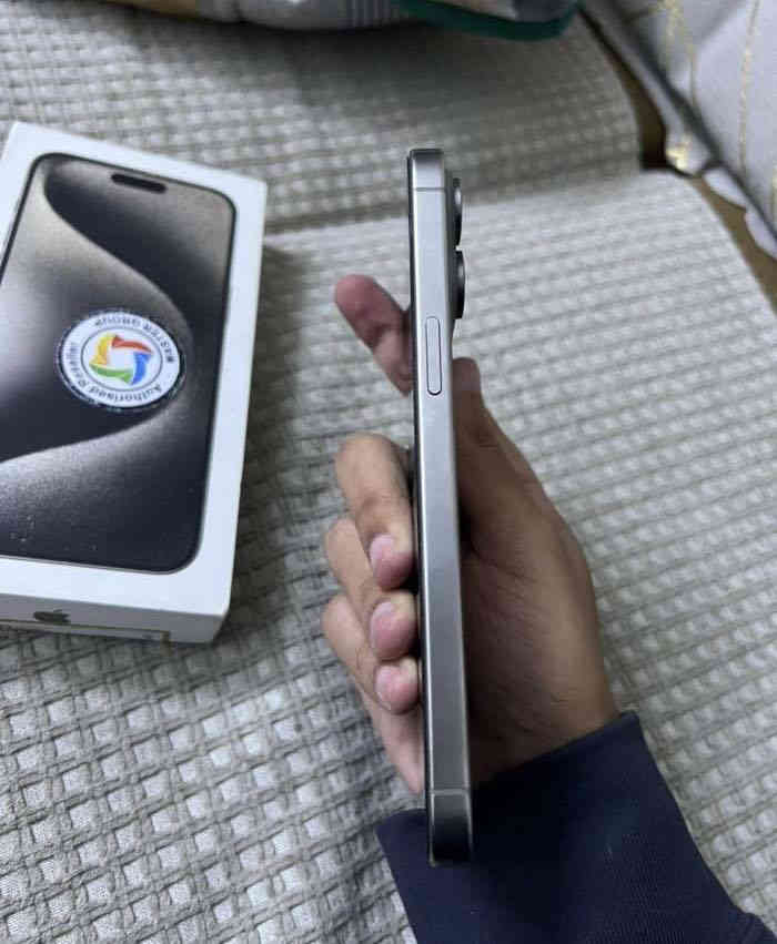 سلام  عليكم.                                                                للبيع 15 برو ماكس ماستر.                                                ذاكرة 256                                                                              اخو الجديد شخط مابي جهاز مال بيت                                بطارية 88 🔋                                                                          السعر 1080 وبي مجال بسيط حگ الجيه                        
***********
