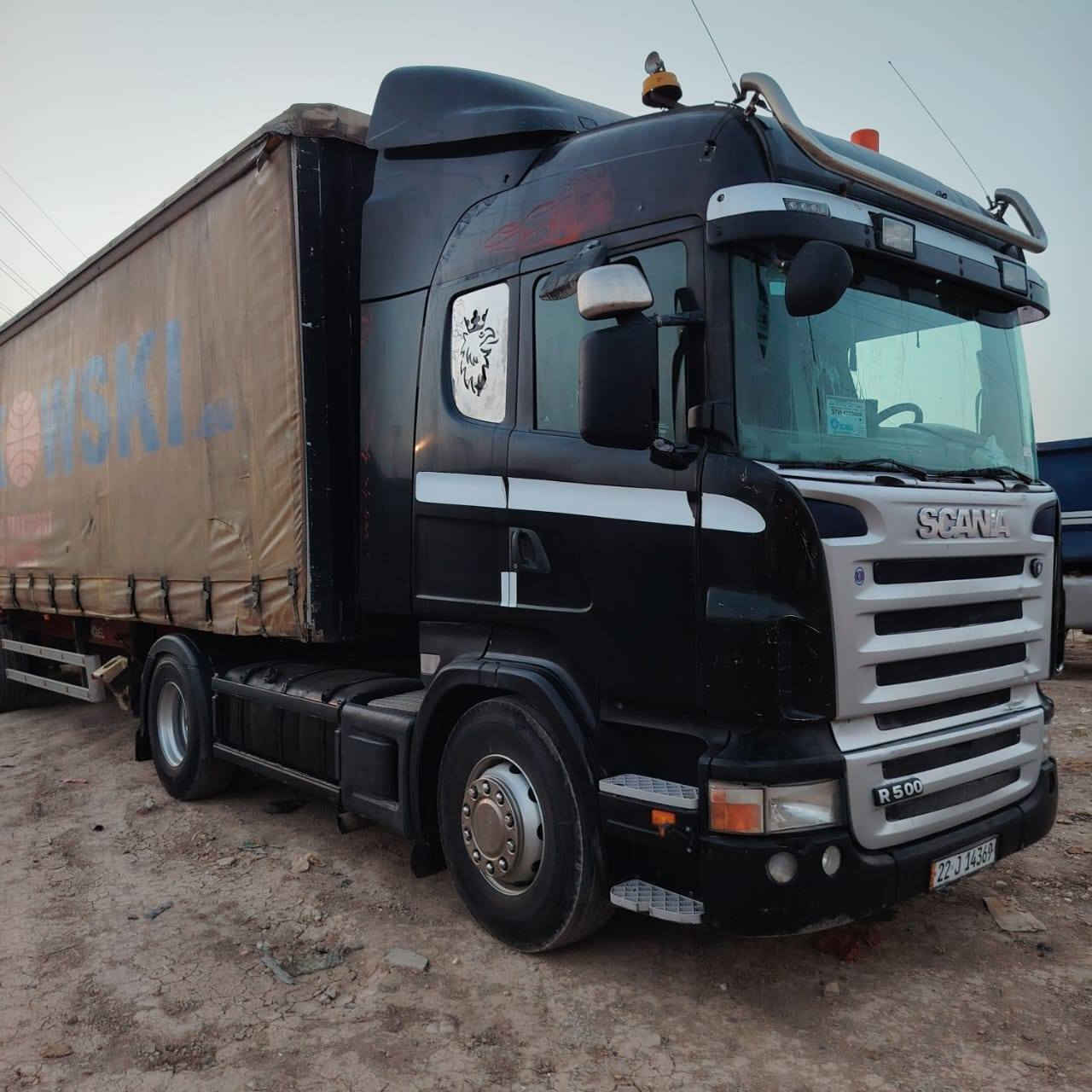 سكانيا 2006 للبيع مربوطه قلاب السعر 160 وبها مجال،***********,
