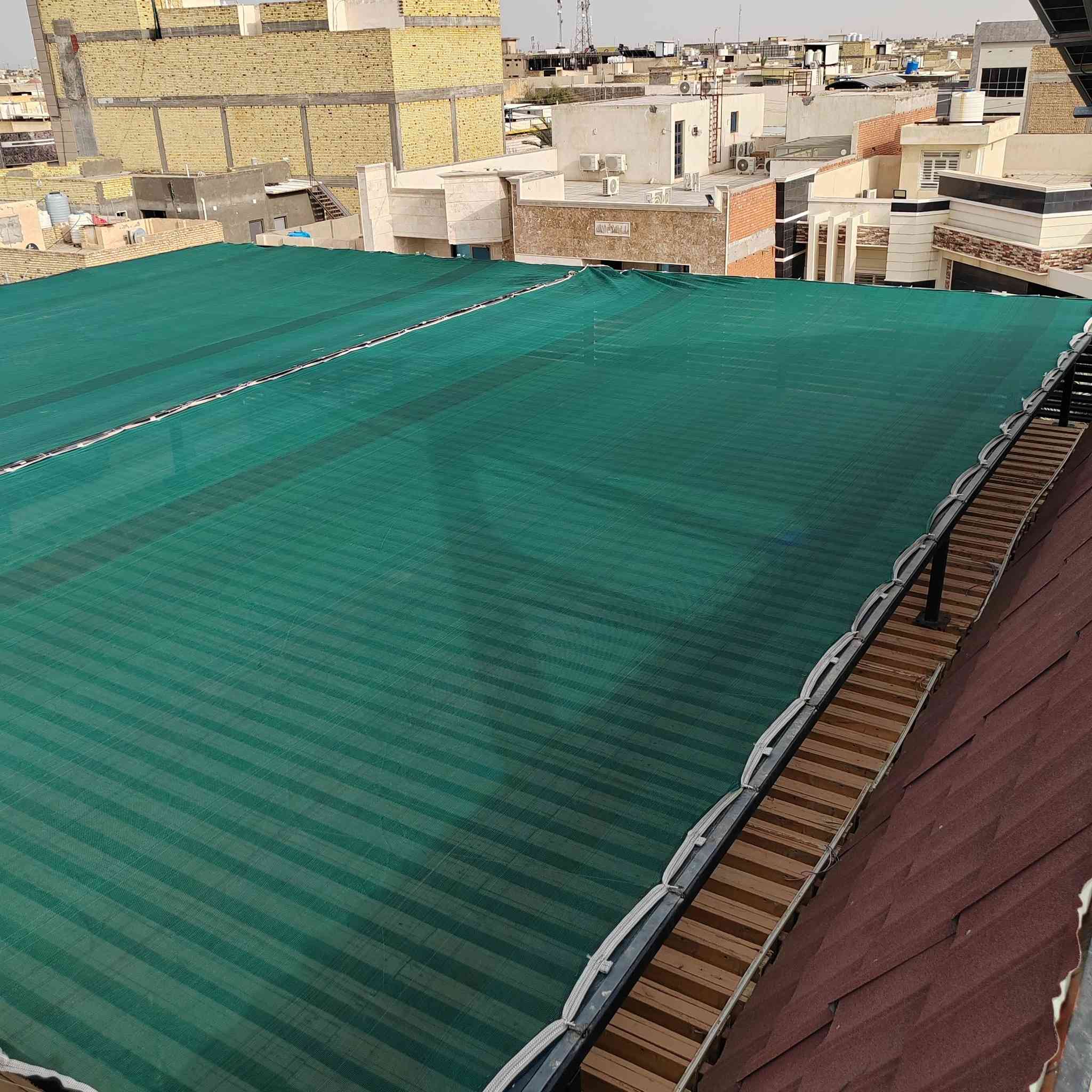 🔧 شدّ وتنصيب التور الأخضر المقلل لأشعة الشمس 🌿☀️ 
التور الأخضر المخصص لتقليل أشعة الشمس والحرارة  والذي يوفر ظل ممتاز وحماية للمزارع ، الحدائق ، المنازل والمشاريع المختلفة.. 
✅ تقليل ملحوظ لأشعة الشمس والحرارة
✅ متوفر بجميع القياسات 
✅ مناسب للمنازل، الحدائق، المزارع، الكراجات وغيرها
🔹 متوفر #كادر_متخصص لشد والتنصيب 
🔹 تنفيذ سريع ودقة في العمل   
📍 العنوان : وكالات حسين المهندس للتجهيزات الزراعية - الناصرية – طريق يا حسين – مجاور مصنع منسوجات ذي قار ***********

