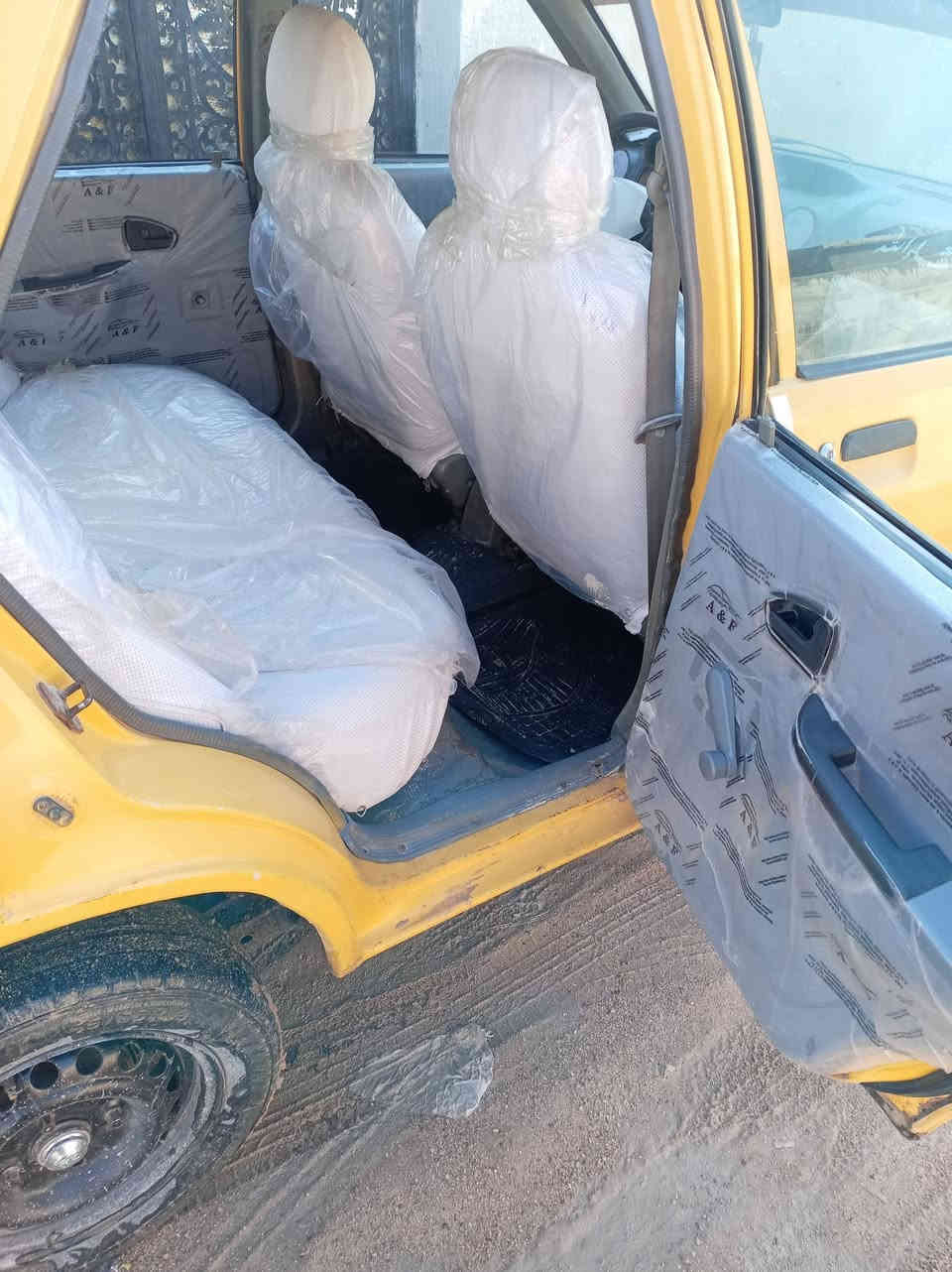 سلام عليكم سياره سايبه مديل 2015 مكينه وكير جدد كهربايات كله شقاله رقم بصره ألماني سنويه منتهيه راعيها موجود حداديه جديده درايمات جدد سياره حلوه وجاهزه رقم الجوال *********** العنوان البصره الزبير السعر ٢٠ وبيها مجال رقم الجوال *********** العنوان البصره الزبير
