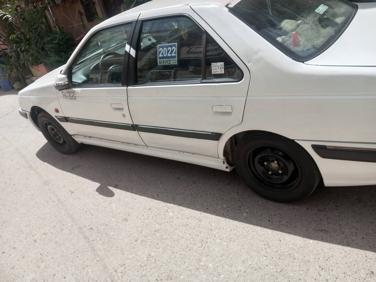 سلام عليكم بيجو بارص موديل12 سياره كير ومكينه كورله 1600سياره جديده 50وبيهه مجال حك الجيه مكاني بغداد شعله ***********

