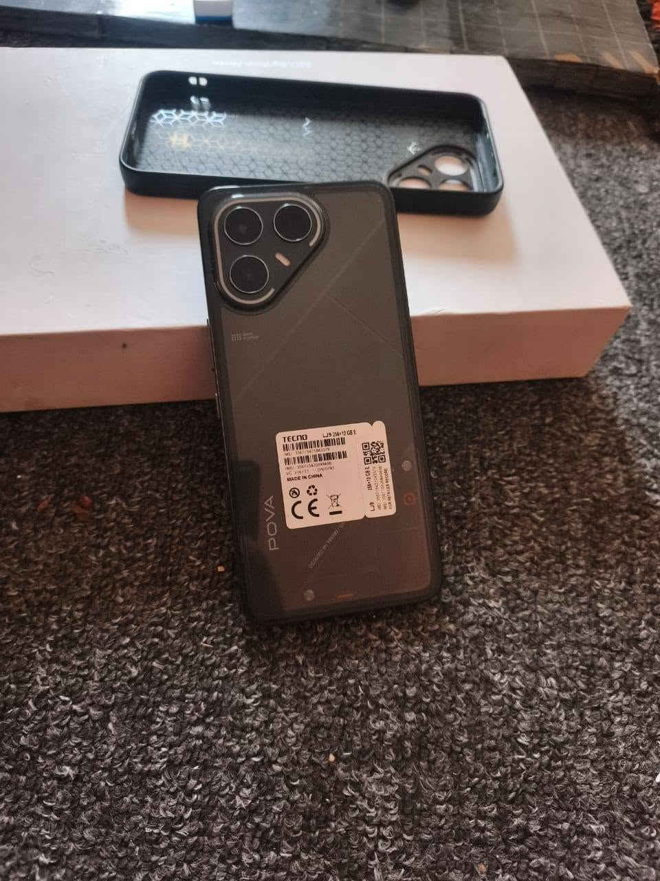 السلام عليكم جهاز فول نضافه 
تكنو بوفا 7 الترا 5g تخزين 256الذاكره العشوائية 12+12 بطاريه 6000 معالج 8350 السعر 450 بي مجال رجائن مو شراي لا تراسل جماعت 400ولجو لتراسل الرقم للتواصل *********** مكاني نجف ناحية الرضويه
