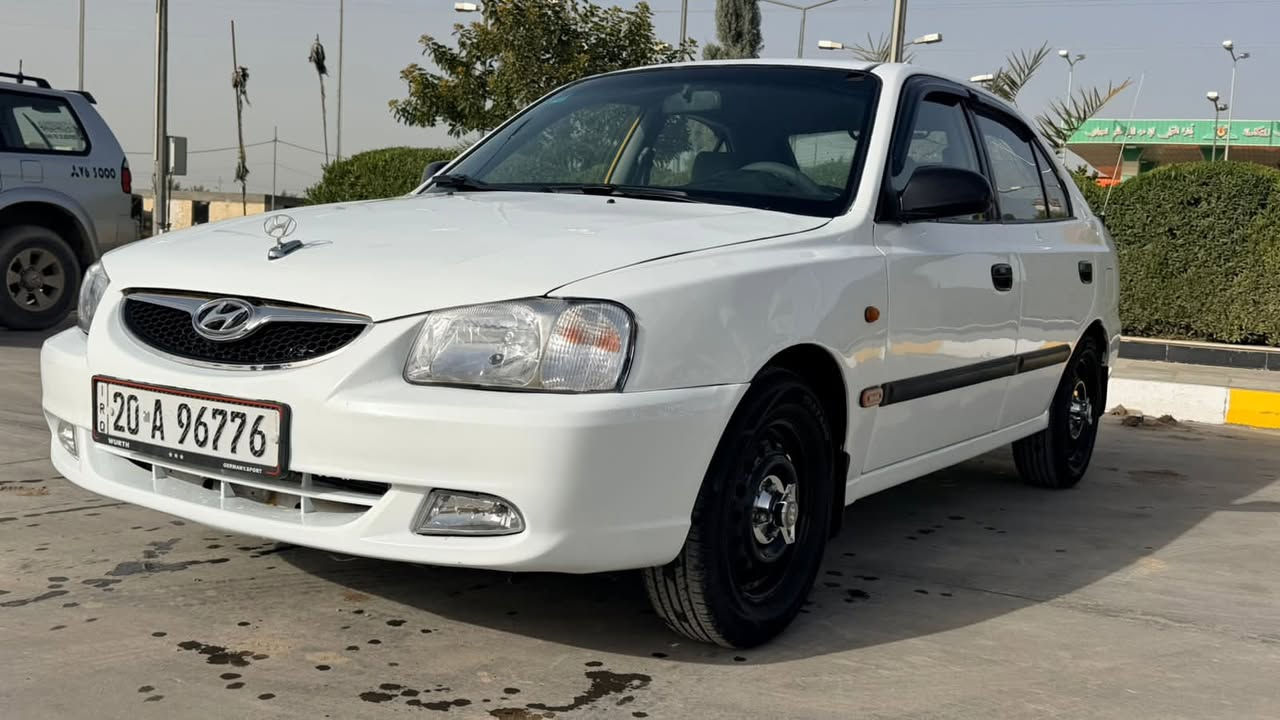 السلام عليكم
فيرنا 2001 رقم ديالى 20 انكليزي باسمي تحويل وين ميعجبك 
صبغ عام درجه اولى تغير لون 
كير مكينه مضبوطه 100‎%‎
تبريد تدفئه شغال 
باتري مسطره بخاخات عبوه بانزين كله جديد 
تخم تاير جديد مع السبير 
دمام خلفي شاشه وكامره 
صدر امامي خلفي جديد 
منظومه زنون كامله كشافات ولايتات 
هورن يوكن 
السعر المطلوب 59 بيها مجال جدا بسيط 
العنوان واسط الصويره 
الرقم ***********
الرقم ***********
