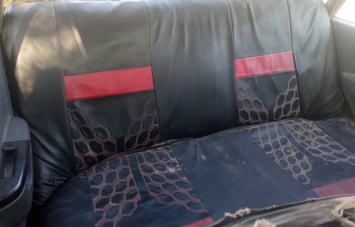 سايبه للبيع المكان نجف موديل 2008 جيرو مكينه بين حلوات سعر 11 بها مجال ***********
