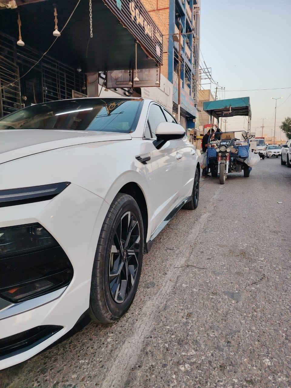 السلام عليكم للبيع سوناتا 2024 كفاله عده جاملغ تبديل فقط بدون دواخل رقم اربيل مكينه2500 مكينه كير حداديه تخم تاير كلهن بلشرط تبريد  ثلج🥶مواصفات فول عده البنرامه والجلد مواصفات معروفه السعر 190وبيها مجال مكان نجف للأستفسار ***********
