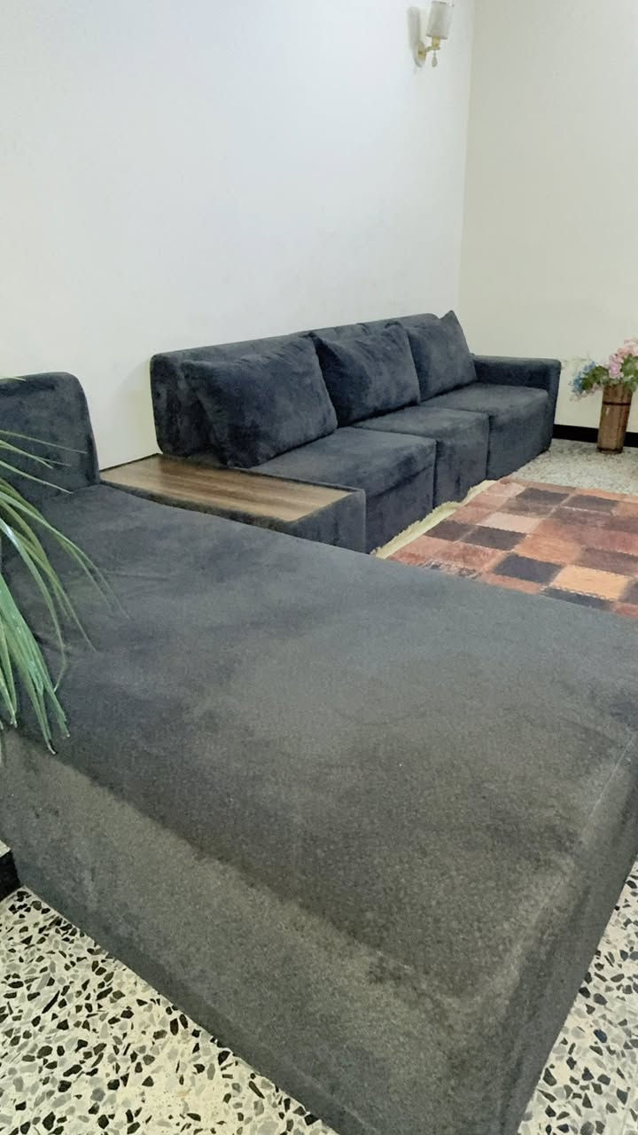 تخم للبيع تكمه صار شهر من مشتريته نضيف كلشي مابي والله العظيم بس مكاني جبير وفره تخم ما راهمه اخذته بمليون وربع سعر البيع ٨٥٠ جديد بعده اي كسر او خلل مابي


**إذا كنت صاحب هذا الإعلان وتريد حذفه لأي سبب، رجاءا أرسل رسالة إلى الدعم الفني**