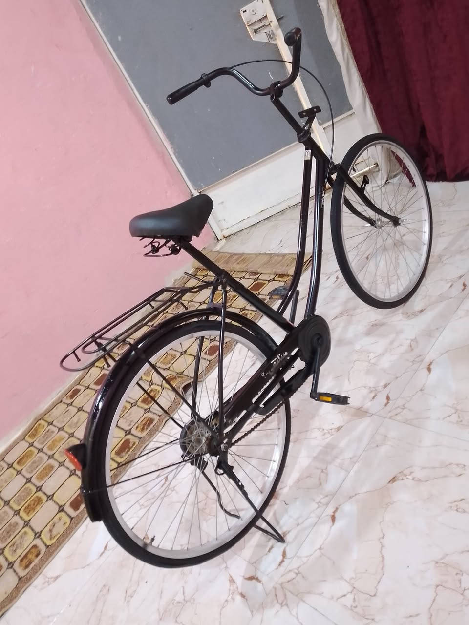 سلام عليكم بايسكل سياحي للبيع الحجم 26 بايسكل نظيف كلش ما بيه نقوصات الموديل 2016 بسه مكان البصره القبله *********** بايسكل يراسلني على الواتساب السعر 110 وبي مجال الشراي
