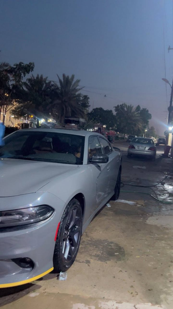 سلام عليكم جارجر موديل 2019  GT فول مواصفات وارد امريكي داخل مشمش دوشمه سياره نضيفه رقم بغداد تحويل ثاني يوم تبريد ثلج كشن حضن شفتات ستيرن حساسات سياره جاهزه من كلشي فول مواصفات فتحه  شاشه كبيره  فول لون سياره سمنتي رقم انكليزي    مكان سياره الانبار رمادي السعر 275وبيه مجال بيه ضرر بس بدون دواخل l3yav /idb7s حساباتي انستكرام تواصل فيس انستكرام كل هلا بيكم


**إذا كنت صاحب هذا الإعلان وتريد حذفه لأي سبب، رجاءا أرسل رسالة إلى الدعم الفني**