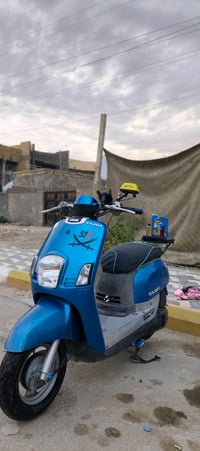 بوليس للبيع حاويه جديد  سعر لحاويه1300 سعر لدراجه 1050وبيع مجال