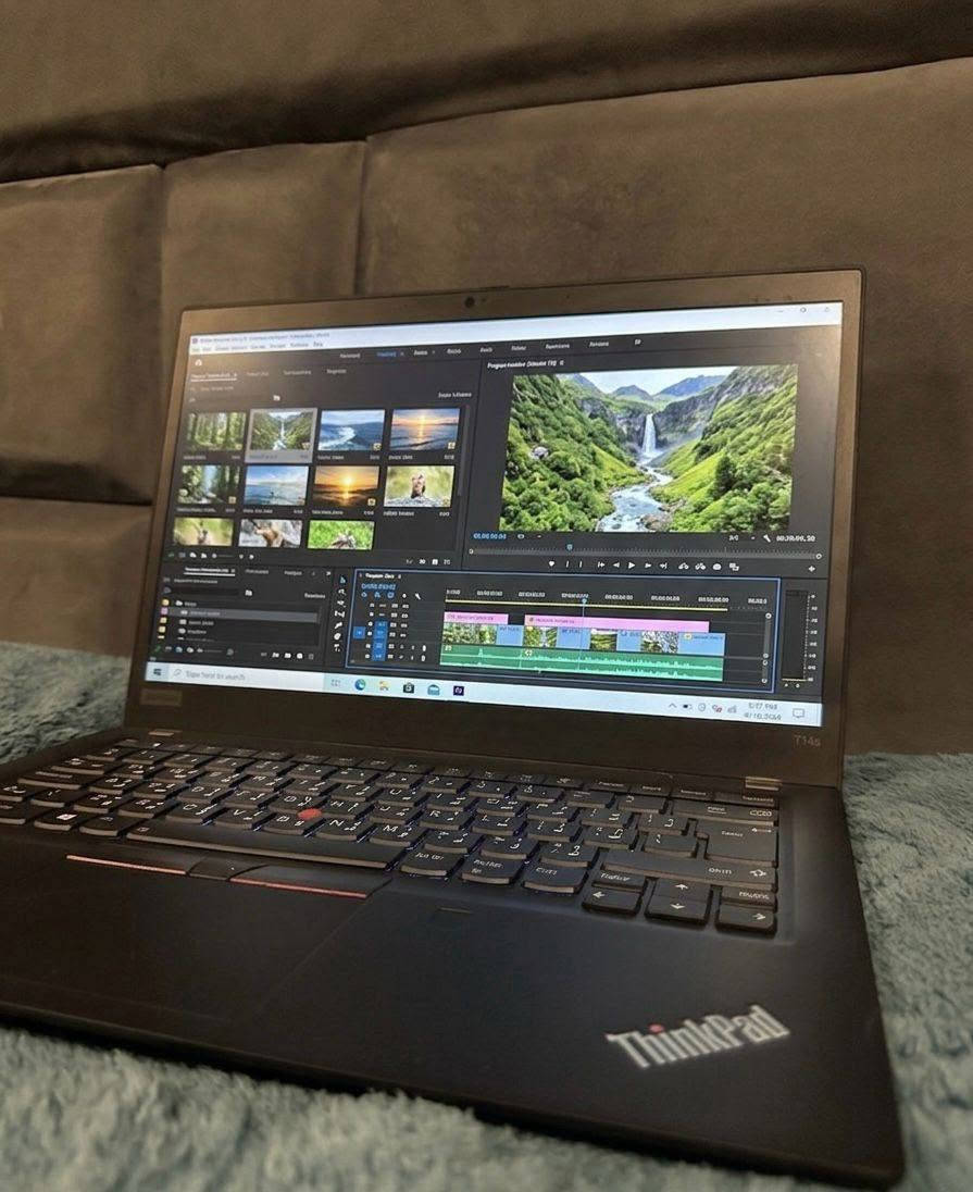 لابتوب Lenovo ThinkPad (جيل حديث - نظافة حاله حال الجديد  
للبيع: جهاز بحالة الوكالة (استخدام شخصي جداً بسيط) - الجهاز معروف بمتانته وقوته، من أرقى فئات اللينوفو.
المواصفات الفنية (الحديثة):
• الموديل: Lenovo ThinkPad (تصميم عملي وأنيق سوبر سلم وزن خفيف ).
• المعالج: Intel Core i5جيل 10 - (أداء جداً عالي، أحدث وأسرع بهواية من الأجيال القديمة).
• الرام: 8GB DDR4  قابل للتطوير إلى 32 GB ).
• كرت الشاشة: Intel 4GB قابل للتطوير Graphics (هذا الجيل الجديد يفتح برامج وألعاب بسلاسة عالية 4GB ).
• الهارد: 256GB SSD NVMe (أسرع أنواع الهاردات حالياً، الجهاز يشتغل بلمحة بصر هم قابل للتطوير ).
• الشاشة: 14 إنش (وضوح عالي ومريحة للعين).
الأداء الفعلي للجهاز:
1. بالألعاب: بفضل معالج الجيل10 المتطور، الجهاز يشغل ألعابكم المفضلة بكفاءة:
• ببجي (PUBG).
• GTA V.
• ألعاب كرة القدم (FIFA / PES).
2. للشغل الهندسي والتصميم: المعالج والكرت مصممين حتى يتحملون لود قوي:
• برامج الهندسة (AutoCAD, Revit).
• برامج المونتاج والتصميم (Photoshop, Premiere).
• برامج الدراسة والبحوث والمحاسبة.
3. الحالة والنظافة: الجهاز "أخت الجديد"، نظافة 100%، ما مفتوح ولا مصلح ولا بيه أي شخط، استخدامه جداً قليل.
4.:
• كيبورد عربي/إنجليزي أصلي.
• بطارية 5-6 ساعات حتى 7.
• كاميرا واضحة وميكروفون نقي جداً للدروس والاجتماعات.
• منافذ: USB 3.0 + HDMI + Type-C + LAN.
5. الملحقات: الشاحن الأصلي مالته.
السعر: 365] ألف دينار 
.


**إذا كنت صاحب هذا الإعلان وتريد حذفه لأي سبب، رجاءا أرسل رسالة إلى الدعم الفني**