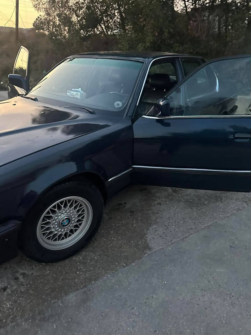 للبيع BMW 735 موديل 1990 🇩🇪
• رقم صلاح الدين
• تحويل ثاني يوم رقم ألماني
• محرك وكير شرط
• صدر أمامي وخلفي
• تخم تايرات
• غرفة جديدة كهرباء كاملة
• اللون: أزرق طش رمل ✨
النواقص فقط:
كمبريسر تبريد
سلايت
صوندة باور
نيكل الدعامية الخلفية
السعر: 52 ورقة أمريكي وبيه مجال بسيط 🔥
أو مراوس بكاسحة 740
مو مهم الرقم أو المحافظة.
السيارة بحالة طيبة وتستحق المشاهدة 👍
للاستفسار واتساب: ***********/صلاح الدين تكريت
