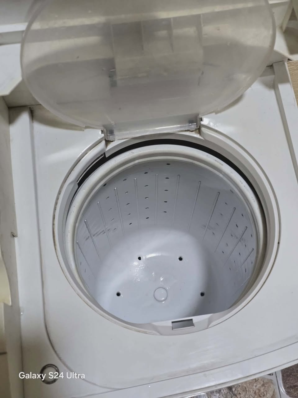 السلام عليكم غساله نضيفه للبيع السعر 80 ألف المكان بعقوبه دور الزراعه الستفسار على  ***********
