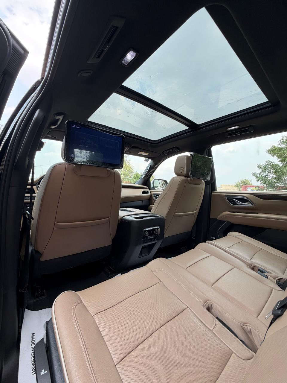 للبيع تاهو برايمر PREMIER خليجية موديل 23 وكالة المنصور رقم بغداد بآسمي كفالة عامة اعلى مواصفات ١/١:
مغلفة ppf اصلي ضمان ١٠ سنوات◾️◾️
جكات◾️
داتا شو (عرض على الجامة الامامية)◾️
بانوراما◾️
كامرات 5 محيطية 360 درجة◾️
٣ شاشات◾️
عدادات شاشة دجيتال◾️
رادار امامي + تحديد مسار◾️
رادار جانبي + نقط عمياء◾️
دوسات كهرباء + انارة led◾️
BOSE سستم صوت◾️
ثلاجة◾️
كشنات جلد بيجي خزن ميموري + هزاز كشن تبريد◾️ تدفئة كشنات امامي + خلفي تدفئة◾️
usb,hdmi,typeC منافذ شحن◾️
ويل حجم ٢٢ كروم◾️
اشاير مري + مري شفط + هيتر مري جنطة كهرباء + ستيرن كهرباء◾️
سايد بريك بصمة◾️
داخل بيجي + صاج ملكي◾️
حساس امامي + خلفي ◾️
فور ويل◾️
وباقي المواصفات المعروفة ماشية 35 الف كيلو بعدهة بريحة الشركة
والسعر 56.500$ الف للاستفسار ***********
