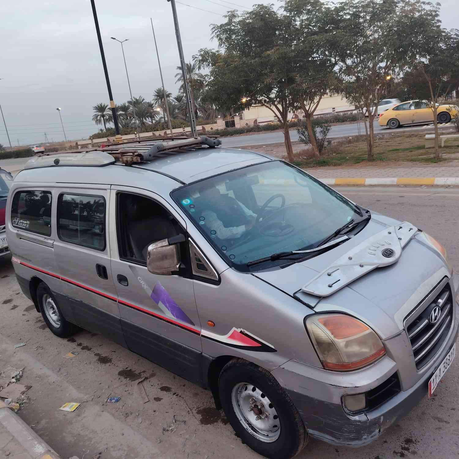 سلام عليكم  هونده موديل 2006 للبيع  سياره كير مكينه اكسن مكفولة  كهربائيّة تخم تاير  جديد   السعر 73 وبيها مجال   رقم /***********/
