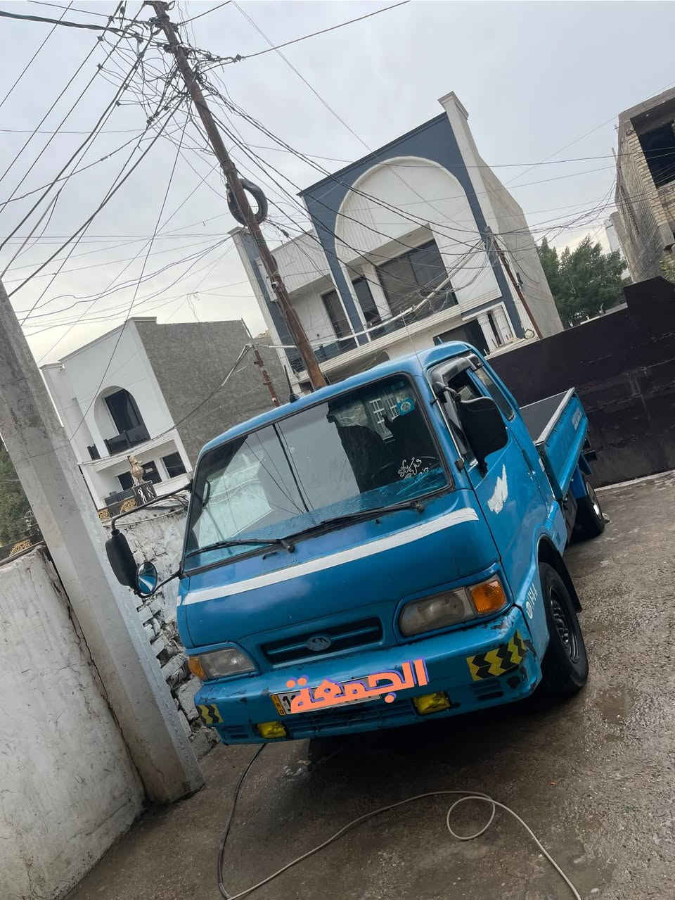 كيا موديل 96 بسمي رقم بغداد 11 إنكليزي  سنويه جديده وداخله هزه ومصفره موروريات السياره نفس ما واضحه كدامك كير محرك اكسل وشاصي شعار مذكور وباتري وداينموا وكهربائيات كلها كفاله نقصها تخم تاير ودوشمه واخياسات بسيطه بالكاعيه الشراي يتصل  مكناها بغداد الدوره ***********589 مكلف بالنشر
