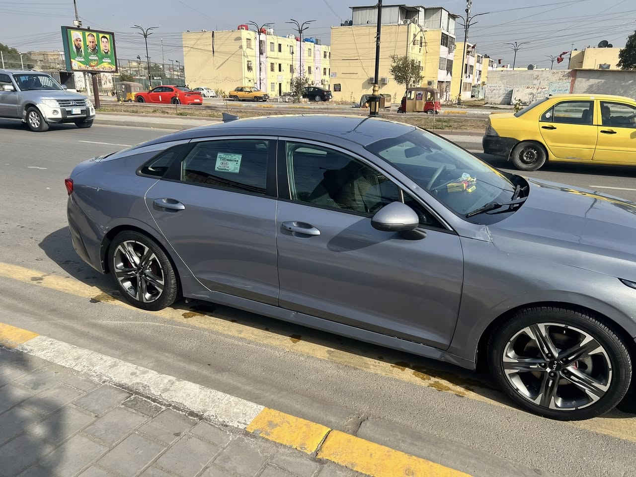 السلام عليكم بيع او مراوس حسب القناعه
كيا كي فايف موديل 2022 وارد امريكا محرك 1600 توربو رقم قادسية معوقين اسويلك وكاله عامه من المعوق نفسه باقيلها سنتين وصير حره سيارة بصمة تشغيل عن بعد رادات مانع تزحلق ويل كب مكينه وكير جددد.     صور الحادث مرفقه بلمنشور 
السعر 130 $.  وبيها مجال قليل مكاني بغداد حي اور قريب حسينية المصطفى 
 للتواصل ***********
