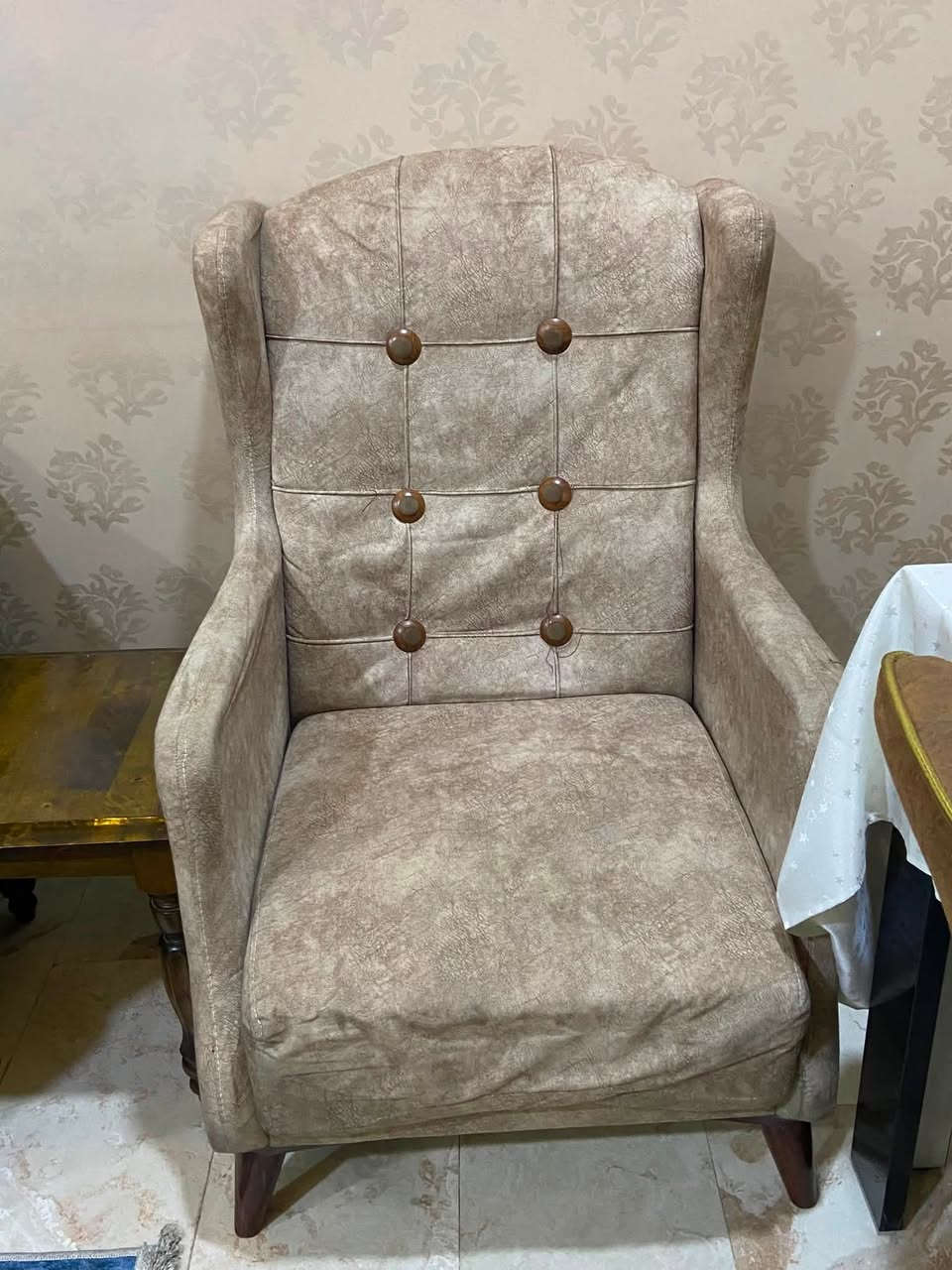 تخم  نضيف نضافه ٧٠./.  بي اضرار بصيطه ٣٠٠ وبي مجال


**إذا كنت صاحب هذا الإعلان وتريد حذفه لأي سبب، رجاءا أرسل رسالة إلى الدعم الفني**