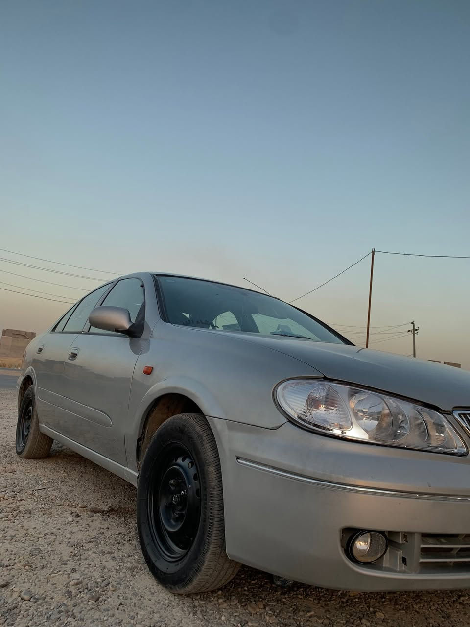 السلام عليكم 

نيسان سني 2004 مرشوشة جمالية
كير محرك مكفولات شرط
منضومة تبريد جديدة ثلج
صدر منفوض نفض عام قبل يومين
كهربائيات كاملة شرط 
منضومة زنون كامل
شرط برغي معايزها ادامة كاملة السيارة
الهزة جديدة ماتتعب كبل تحويل ورقم بغداد دولي

السعر 72 وبيها مجال 
***********
