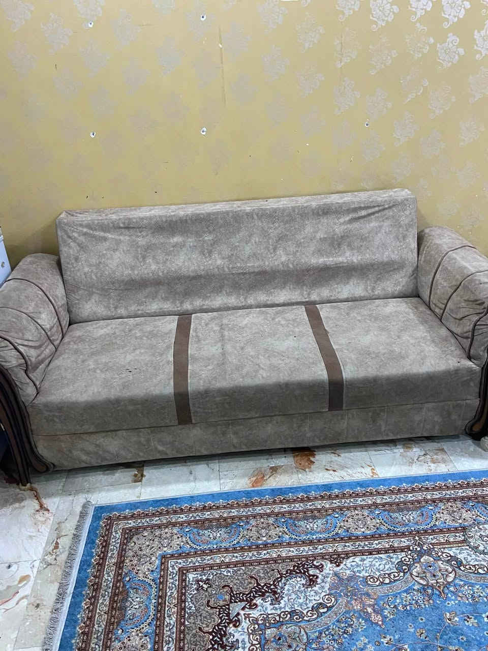 تخم  نضيف نضافه ٧٠./.  بي اضرار بصيطه ٣٠٠ وبي مجال


**إذا كنت صاحب هذا الإعلان وتريد حذفه لأي سبب، رجاءا أرسل رسالة إلى الدعم الفني**