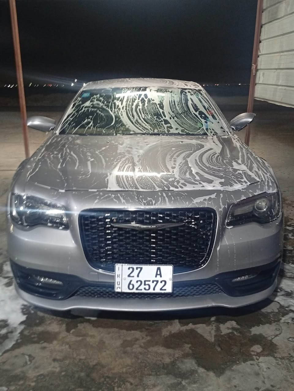 📣 للبيـــع: أوباما 2015 فئة S Limited - سيارة مال جناي
المواصفات والنظافة:
• المحرك: V6 (ستة سلندر) - نعومة فول وصافي جمرة.
• الكير: يخبل وشغله لوز، تبديلات ناعمة وبدون أي دكة أو حرارة.
• الفئة: Limited S (الرياضية)، مفولة مواصفات عدا الفتحة.
• الإضافات: شاشة كبيرة، نظام صوتي عالي الأداء، بصمة، كراسي جلد كهرباء.
حالة البدي والصبغ:
• الحادث: حادث "بجم" (مقدمة) وتصليح درجة أولى (ما يأثر على المشي ولا على الـتوازن).
• الصبغ والتبديل: بيبان اثنين وجاملقات اثنين مصبوغة "صبغ نظيف"، مع تبديل باب خلفي فقط.
• ملاحظة: الباقي كفالة، والسيارة كشرها (وجهها) يلمع وجاهزة من الدعامية للدعامية.
التفاصيل:
• النظافة: محرك وكير وتبريد بشرط الفحص، "مسرفسة" وجاهزة للخطوط الطويلة.
• السعر: [165]
📍 المكان: البصرة.
📞 للتواصل: [***********]. الزبير, البصرة
