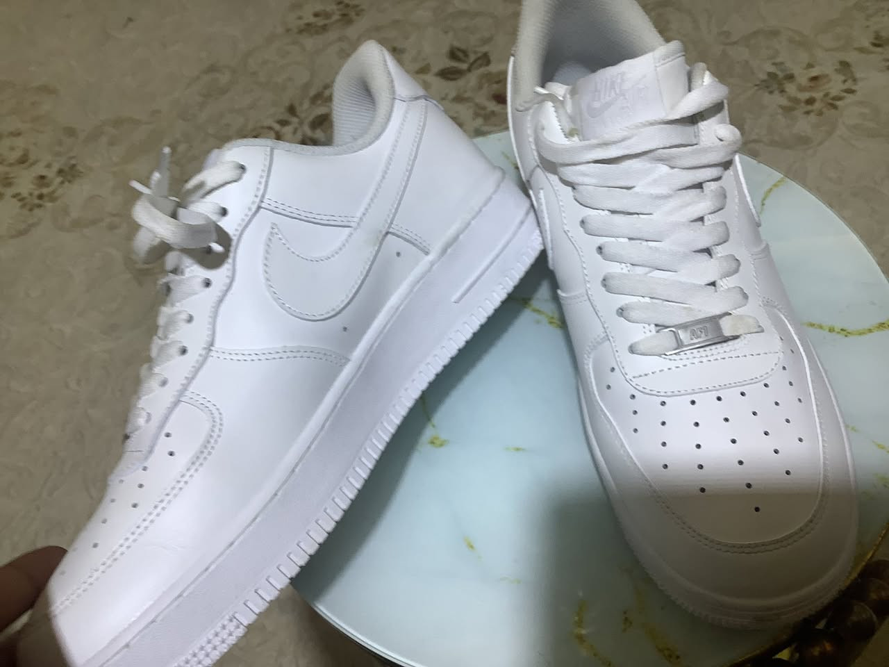 حذاء نايك Nike Air Force 1  جديد غير مستعمل اصلي قياس 45  يلبس 44سعر 45 وية توصيل  مكاني ديالى بعقوبة عندي توصيل إذا ما تقدر تراسلني اكتب في تعاليق واني أراسلك 
ملاحظة اصلي مو كوبي


**إذا كنت صاحب هذا الإعلان وتريد حذفه لأي سبب، رجاءا أرسل رسالة إلى الدعم الفني**