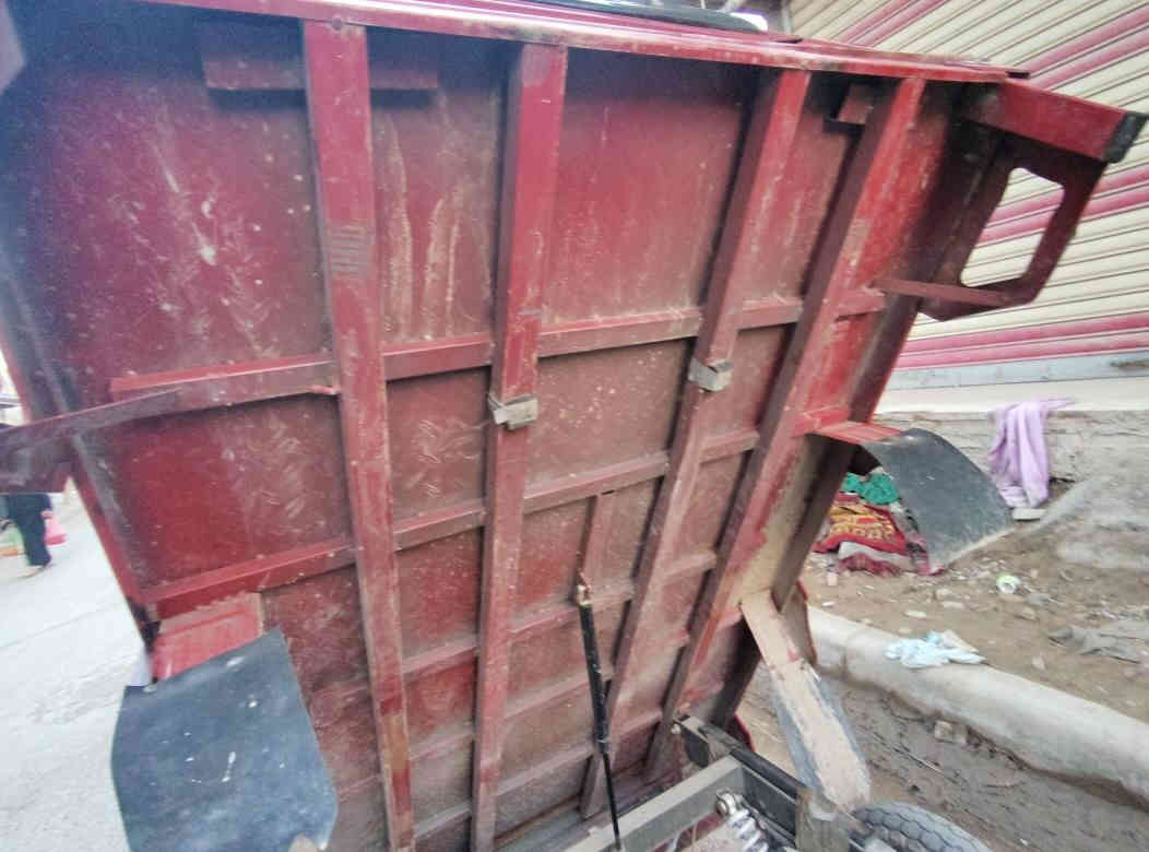 متاح ستوته شحن موديل 24 كهربائية كله شغاله باتريات نضيفات السعر 850 بغداد الجزيرة  السياحيه هاتف *********** بغداد
