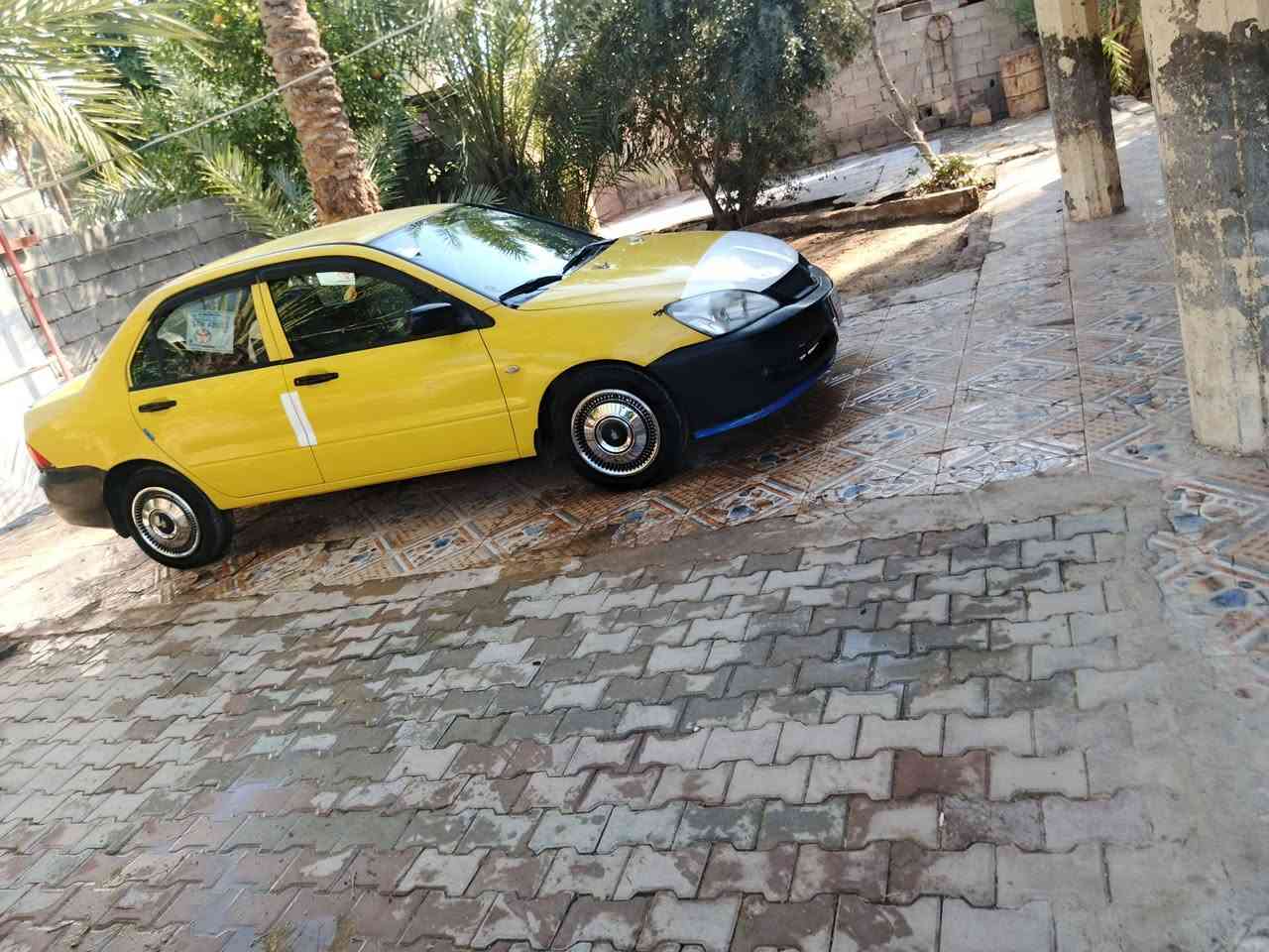 السلام عليكم لانسر للبيع 2010سياره جديده متعوب عليهه تهم تأير كير ومحرك كفاله هيئه وغرامه مصفره رقم بغداد السعر68وبيهه مجال حك الجيه العنوان ديالئ كنعان ***********
