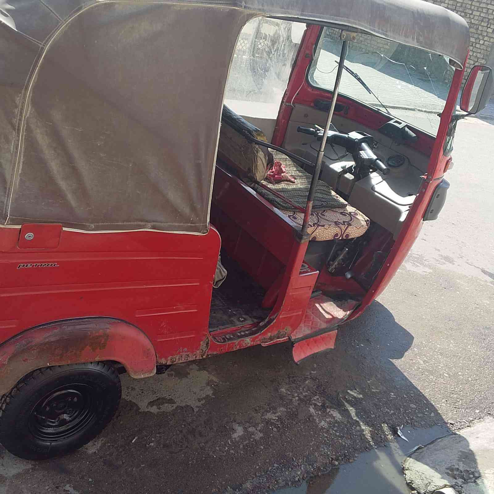 سلام عليكم تكتك 2018/12/26   تكتك بسمي مكينه اكسن كشر خير من الله السعر خمسه وربع   وبيها مجال العنوان بغداد  حي السلام الانتصال ***********
