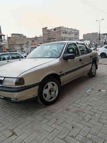 السلام عليكم اوبل فكتره ١٩٩٣ جاهزه مكينه وكير خير من الله كهربئيات شغاله تخم تاير صدر جديد غرفه حلوه مشروع وطني كير اوتو ترايهه حلو السياره خليجي مكينه ٢٠٠٠سياره حلوه تبريد غيرشغال ٥ويل كب جام كهرباء السعر ٣١ومكان السياره بغداد الحريه الاتصال ***********
