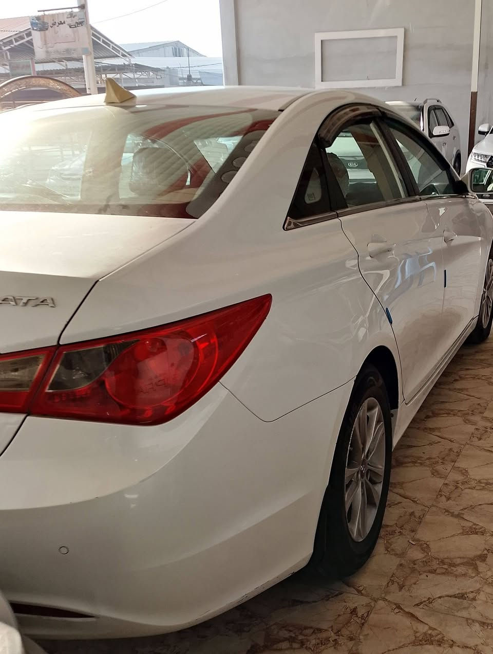 سلام عليكم سوناتا 2011 وارد خليجي السياره بسمي رقم نينوى مشروع وطني سنويا جديده بيها كابون بانزين بيها قطعتين صبغ جاملغ وبوند السعر 115رقم الموبايل***********وبي واتساب
