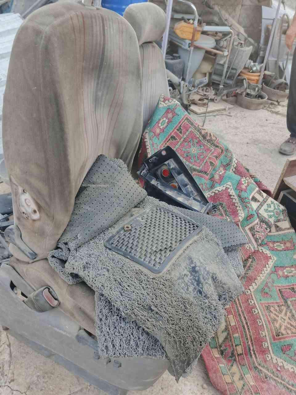 السلام عليكم أدوات سياره كلايزر ل بيع الشراي يتصل عنواني ديالى
***********
