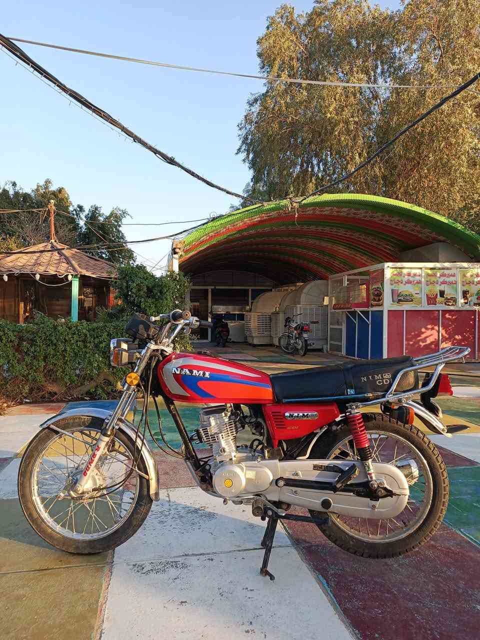 مكان كوت دور الخليج
سلام عليكم دراجه اربعه كير للبيع 
شاصي ارشا موديل21 ➕سنويه لوحات نكليزي 
معمره نامه متياز غراض 23
كهربائيات كامله ➕دراجه نقصها قفل ستيرن
السعر مليون و ميه وبيها مجال للشراي


**إذا كنت صاحب هذا الإعلان وتريد حذفه لأي سبب، رجاءا أرسل رسالة إلى الدعم الفني**