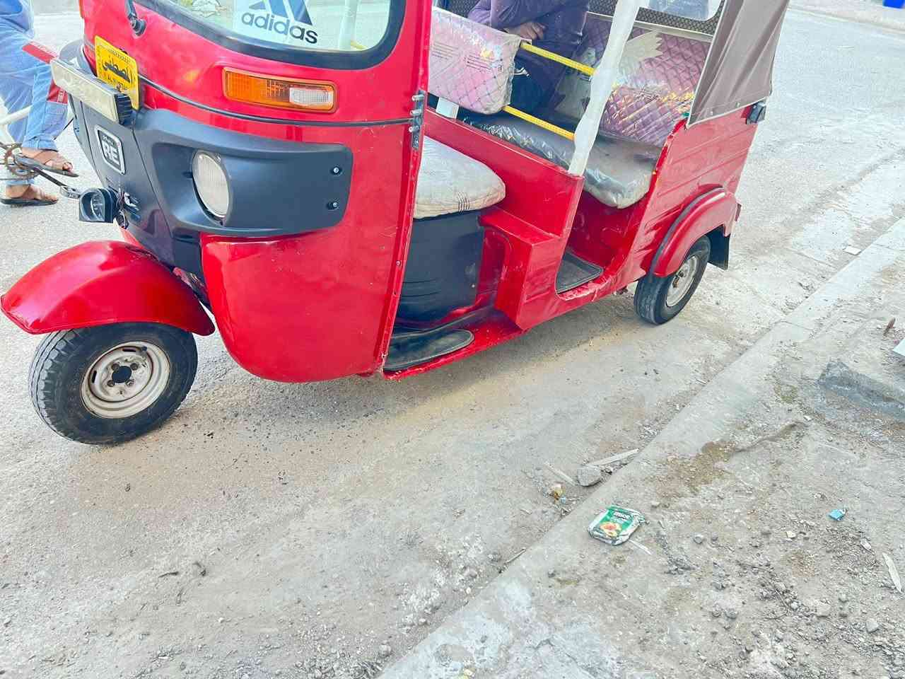 السلام عليكم تكتك 18 شهر 12 داخلة 19 نضيفة اوراق اصولي امر قاضي السعر 3
***********
