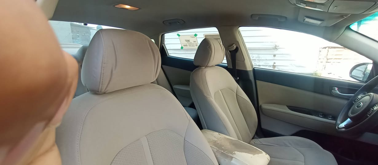 سلام عليكم. كيا اوبتما 17 وارد امريكي 2400 GDi 
ماشية 110 تقريبآ سيارة حادث امريكا 4 قطع بوب 3 معمرات واحد مبدل اعتبرها مبخوخه حزام حته لاتسأل  كير مكينه مكفولات لاتنقيص ولاتبخير سيارة عليها ادامة عامه من كل شي تخم تاير جديد تخم دسكات دبل لنك جديد. صدر. + حمام داخلي. عدسات لايتات شاد جدد فقط نقص تبريد بي ليك صغير. تكدر تسوي سوب ليك وينتهي. سيارة بأسمي. هزة جديدة سنويه جديد بغداد العامرية. السعر ب107 وبيه مجال


**إذا كنت صاحب هذا الإعلان وتريد حذفه لأي سبب، رجاءا أرسل رسالة إلى الدعم الفني**