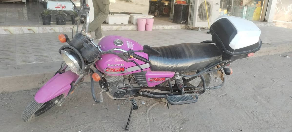 دايوان 2023سنويه ورقم وكيلهه البغدادية لون وردي محرك 200
*********** حله سياحي
دراجة نضيفه كلش ماشيه قليل كلش سعرهه2و600بيهه مجال
