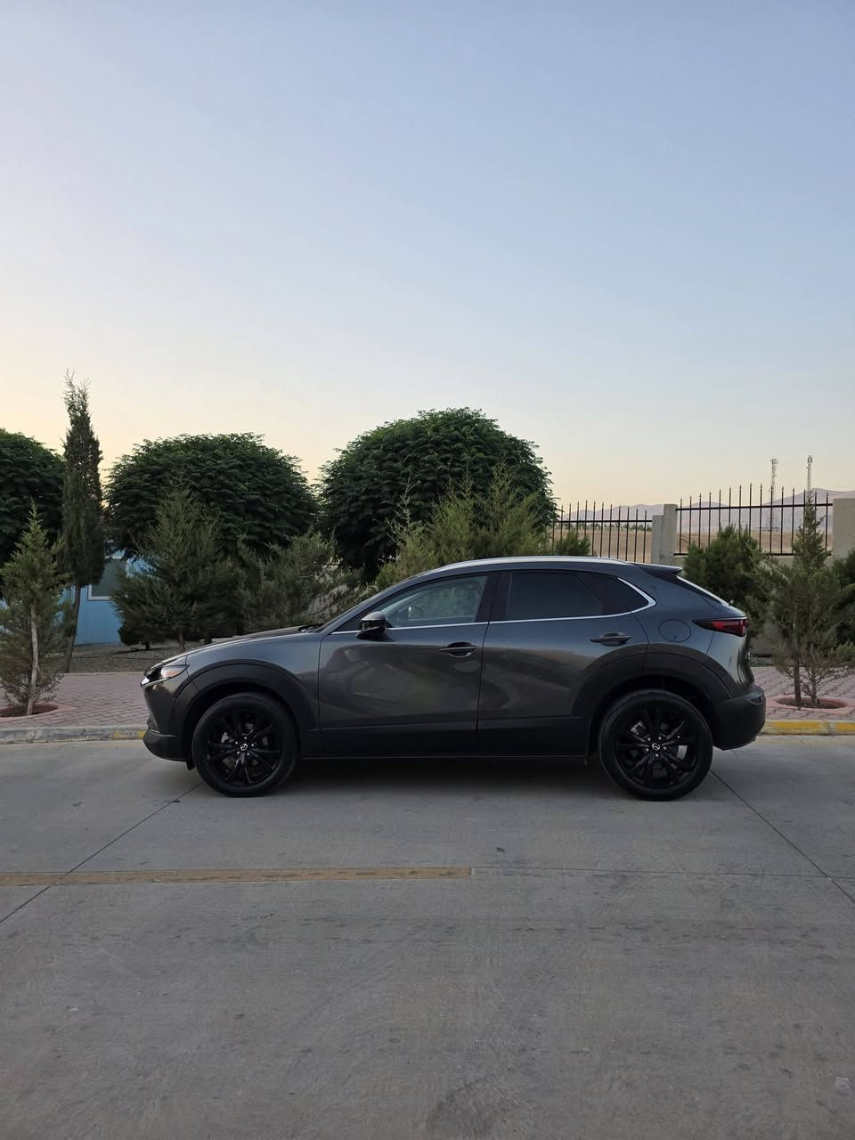 Mazda CX30 2024
AWD

ڕەنگی نەوتی
مواسەفات  Select sport
مەکینە ٢.٥ بێ تۆڕبۆ مەرغوب
کوشن جلد
لایتی لید زینۆن
کامێرا 
ڕادار ئۆتۆ ستۆپ
ڕاداری خەتی جادە
ڕاداری ناوچەی کوێر
ئۆتۆ هۆڵد
بەسمە
برێک بەسمە
دەسک بەسمە
کێچ ئەلیکترۆنی
فڵچەی ئۆتۆ
مۆدی سپۆڕت
زۆر مواسەفاتی تر 
بۆنیت بۆیاخ بێ ناو گرتن بە شەرت 
نرخ 163$ مجال
ڕەقەم شانسی و ڕەسمی دەعمم داناوە

3MVDMBBM9RM641576

46 مایل ڕۆیشتوە
لە سلێمانیم

***********

